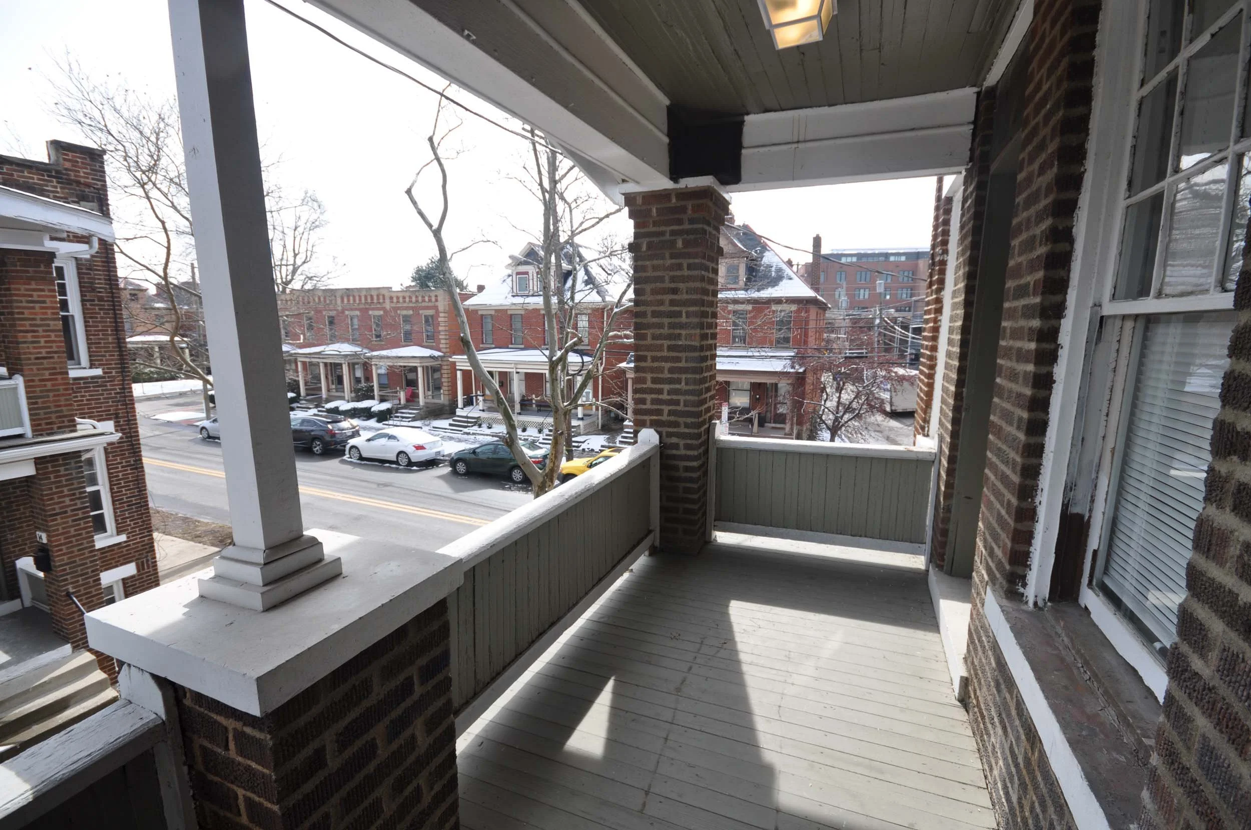 Dimora Short North Apartments | Balcony