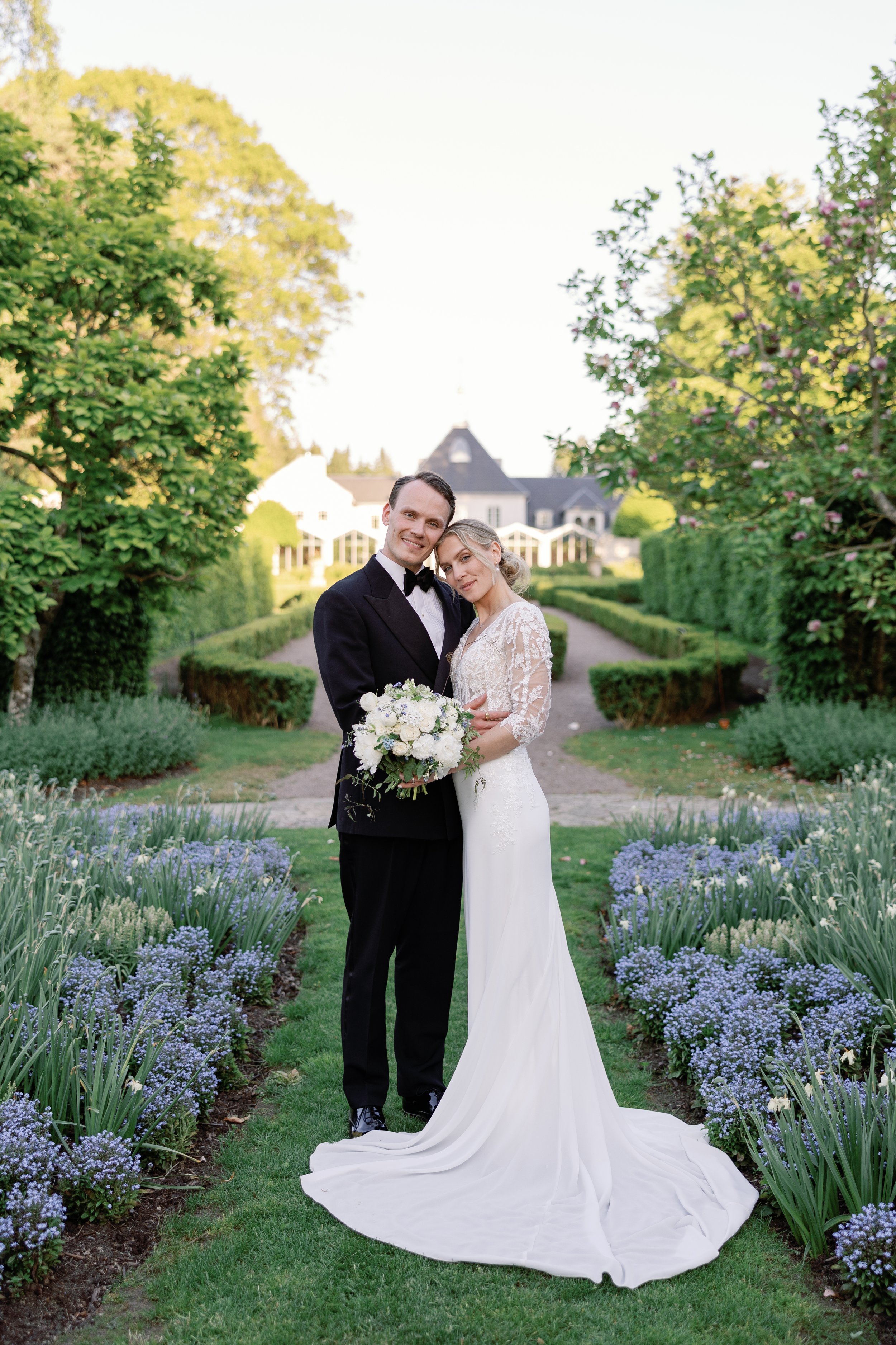Johanna & Truls - Early Summer Wedding at Norrviken Gardens