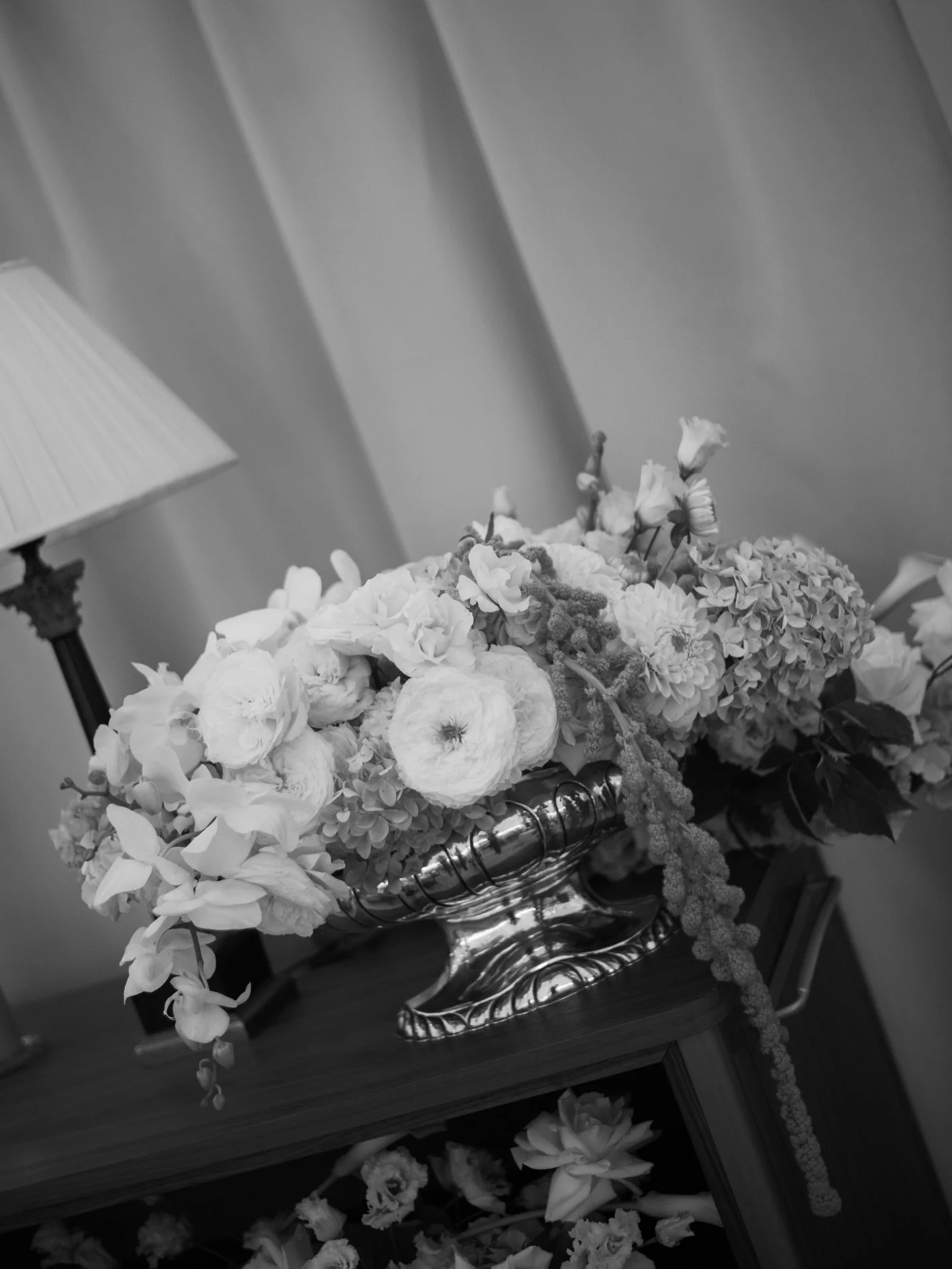 Victoria &amp; Hampus
August, 2025.

Weddingplanner: @weddingplannerstockholm 
Flowers: @bloem.se 
Second shooter: @elsawendelphotography