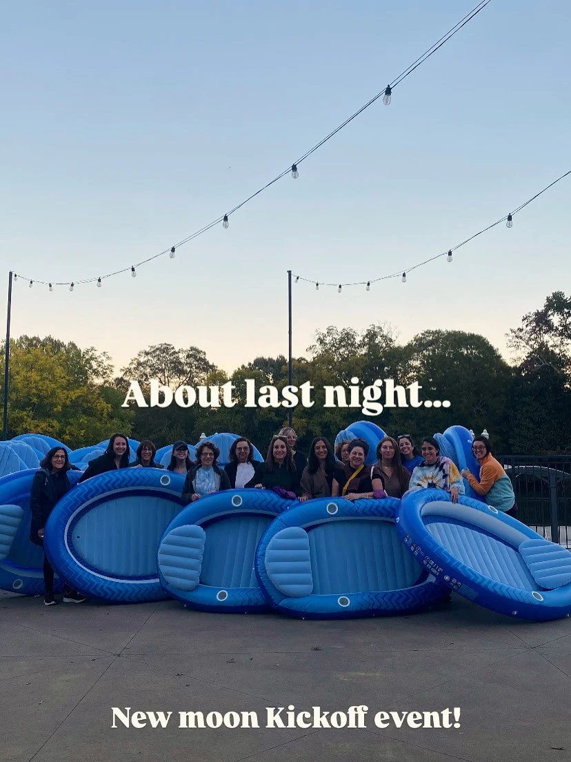 π π§‍βοΈ Floating into the new month of Cheshvan! What a night filled with relaxation, reflection and connection. 
Thank you @denads & @stephbernstein  for leading us in this amazing new moon experience. 
And thank you to all the ladies tha