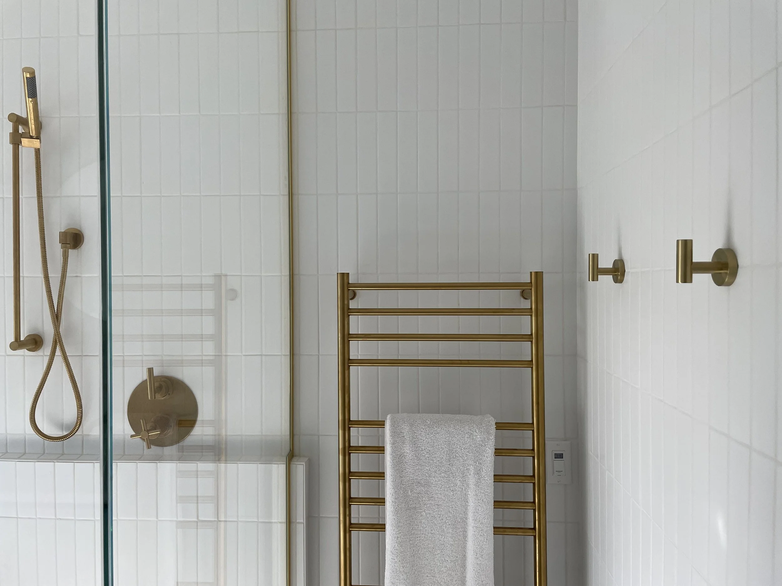 conway-reno-shower-studio-maggs.jpg