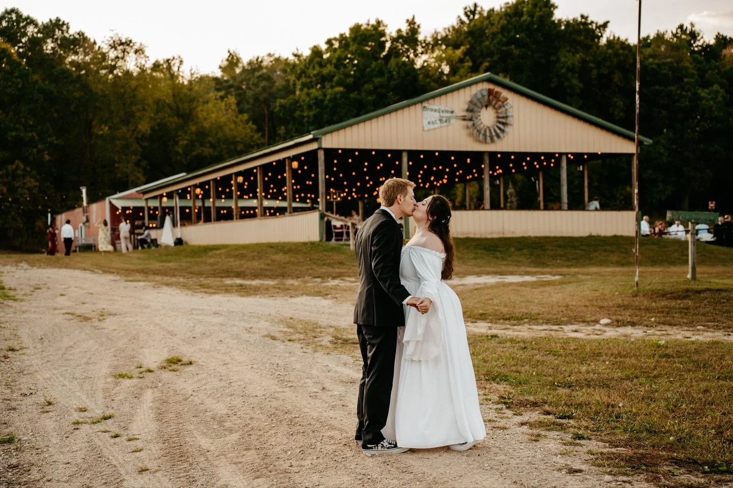 Sarah &amp; Ryan exchanged vows surrounded by towering trees, soft florals, and the kind of calm you only find in nature. An outdoor ceremony at Broadview Christmas Tree Farm already feels magical &mdash; but their energy made it unforgettable.

If y