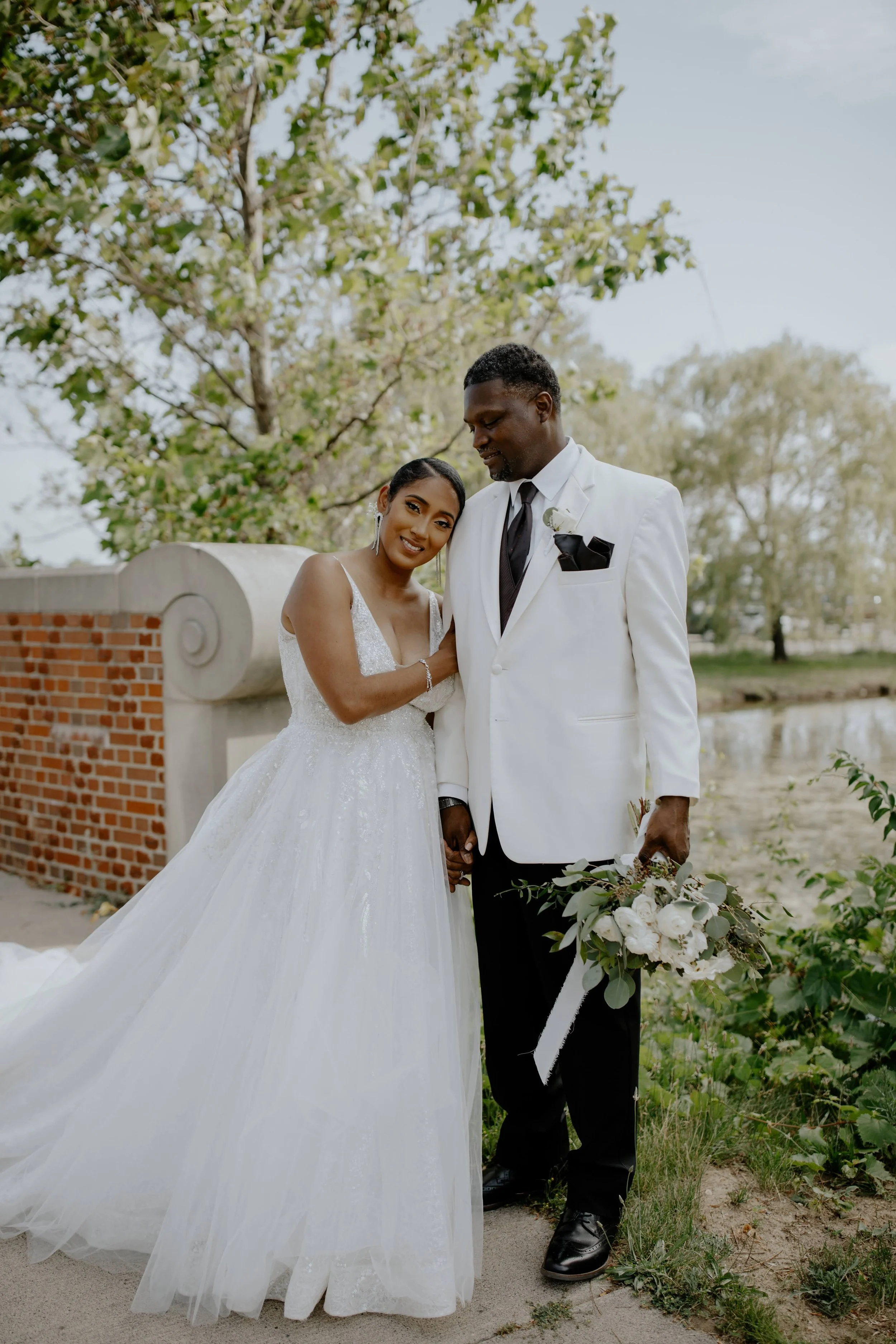 Wedding and Bridal Party Belle Isle Detroit Michigan