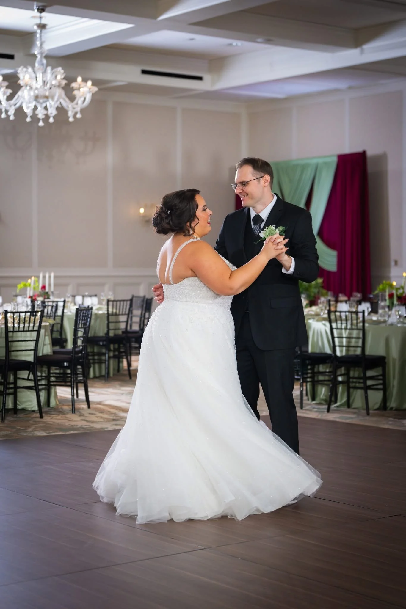 Last dance at Royal Park Hotel wedding. Rochester MI wedding planner