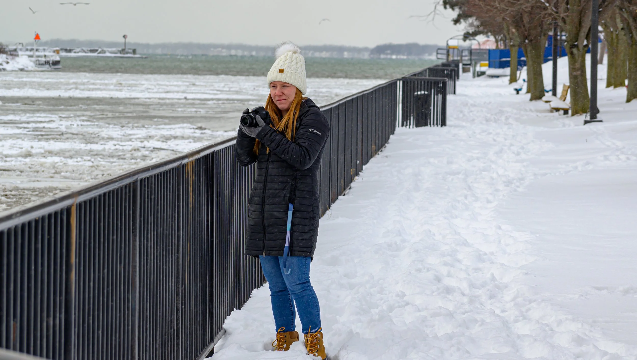 That's a deep snow pile-7.JPG