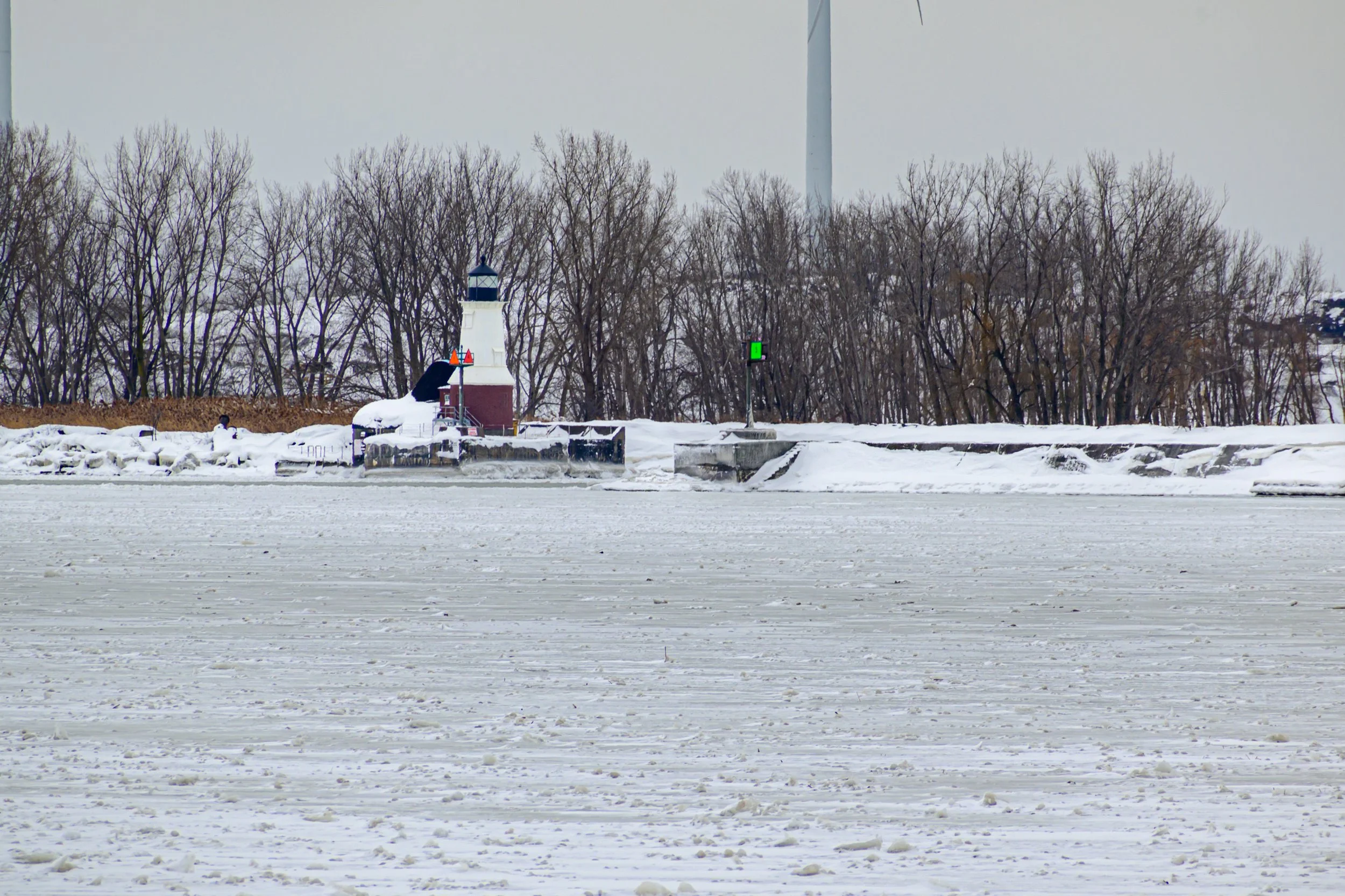 That's a deep snow pile-30.JPG