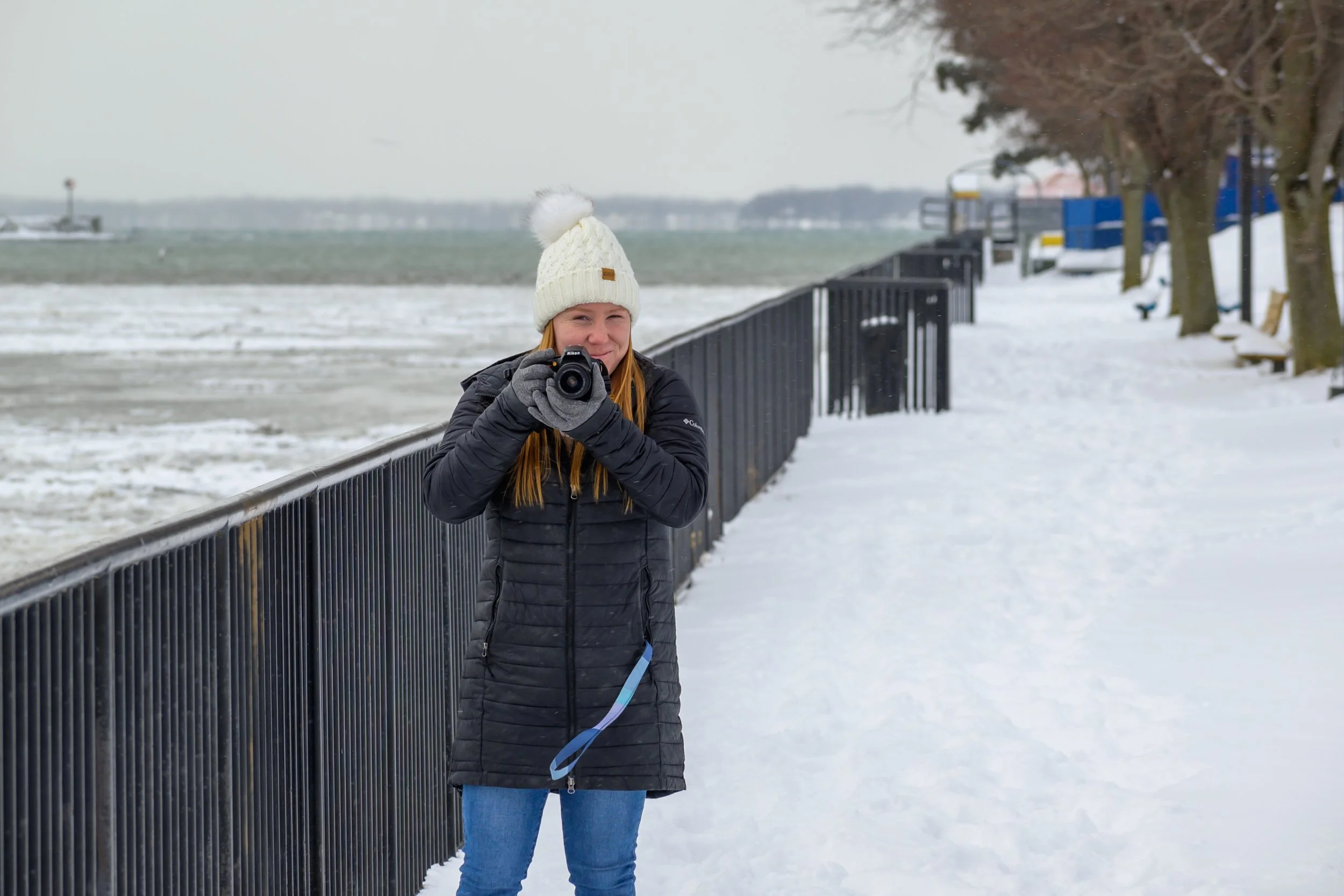 That's a deep snow pile-9.JPG