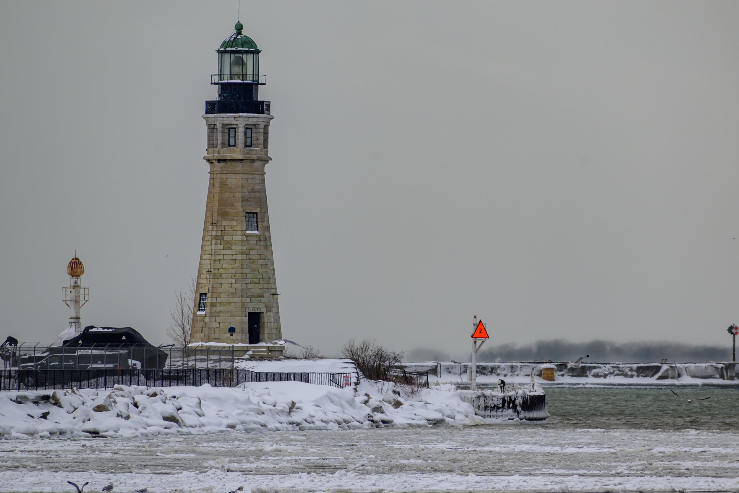 That's a deep snow pile-3.JPG