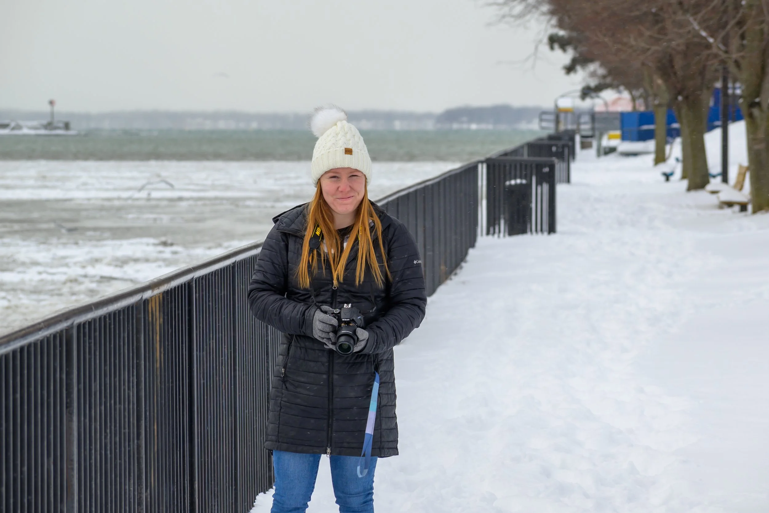 That's a deep snow pile-10.JPG