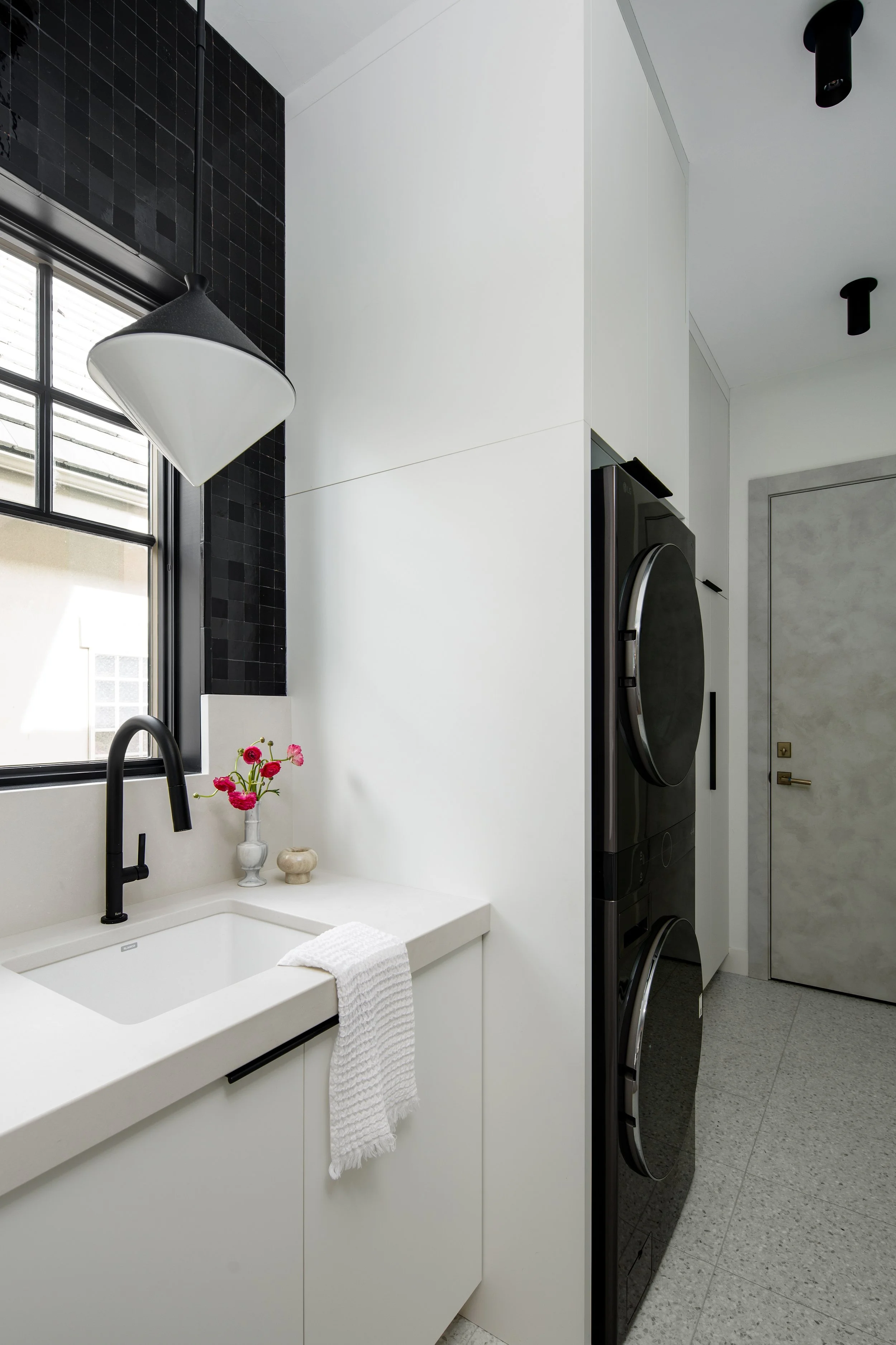 Joei McIntire_Viger_0025_.jpeg