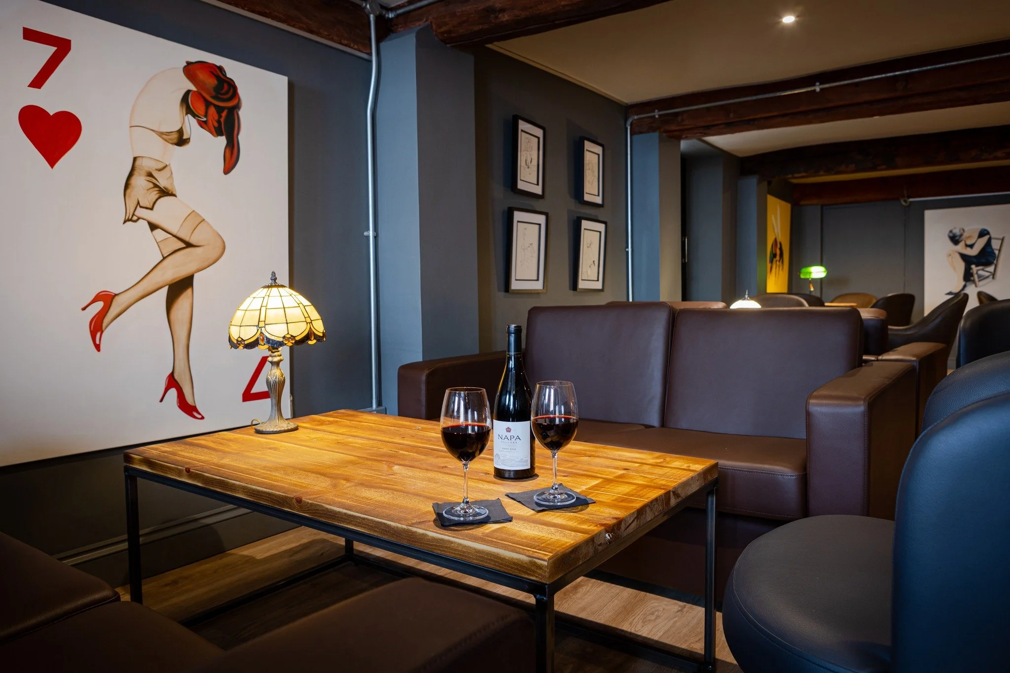 A bottle of red is just happiness shared between friends.

https://www.gallerybar.co.uk