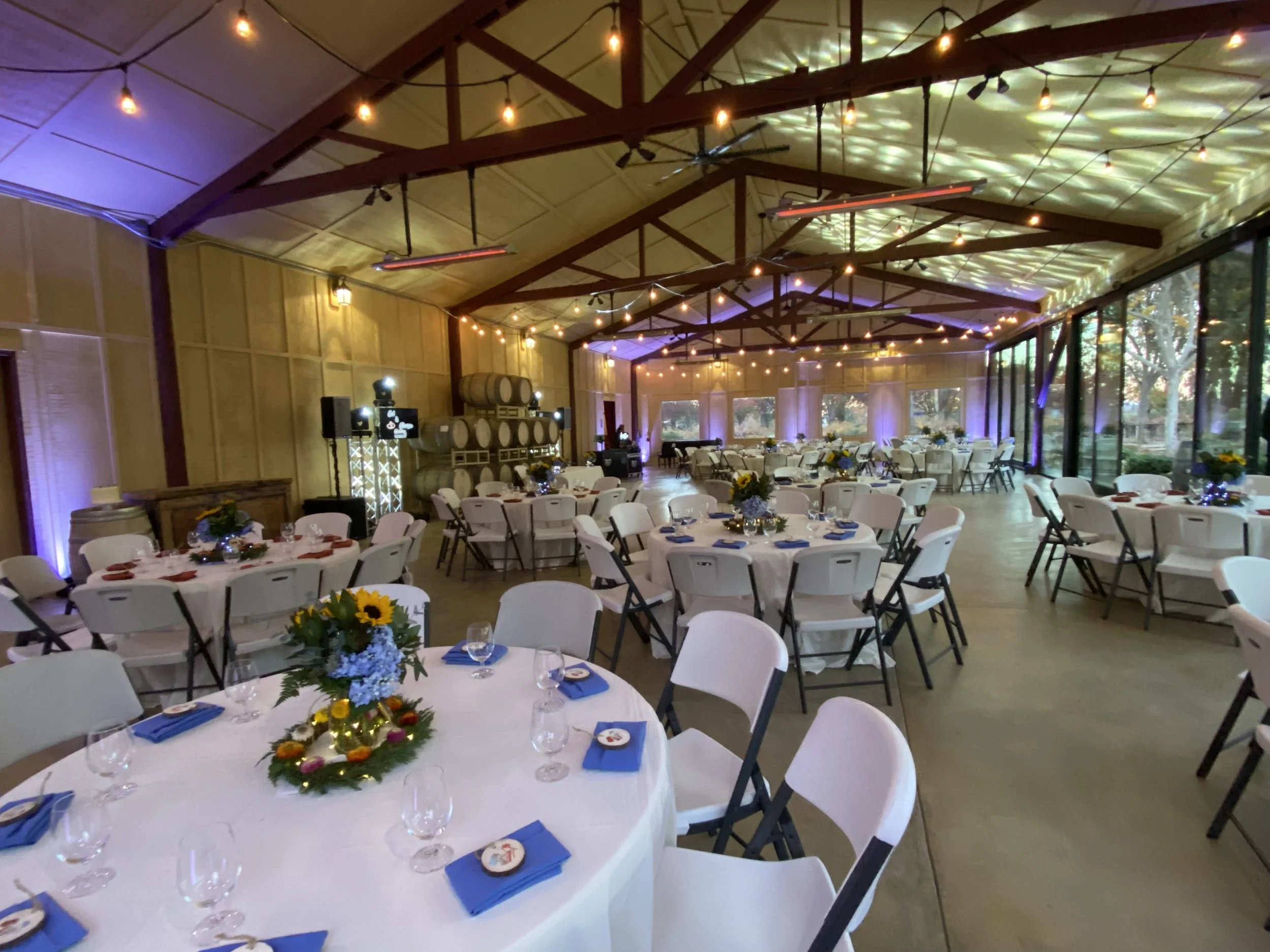 Wedding in barn style venue at Four Sisters Ranch Vineyards and Winery