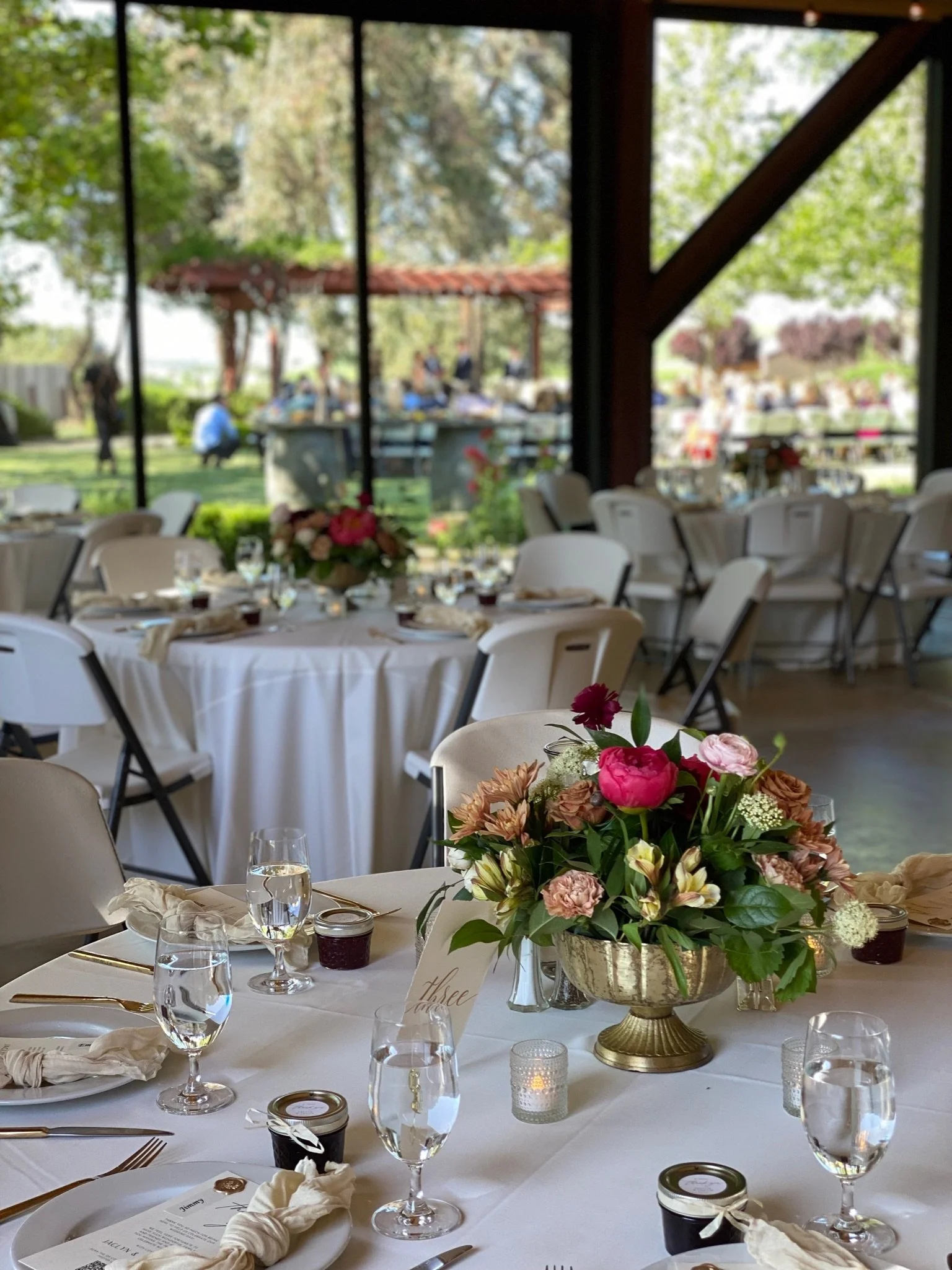 Unique indoor/outdoor barn-style wedding venue in Paso Robles Wine Country - Four Sisters Ranch