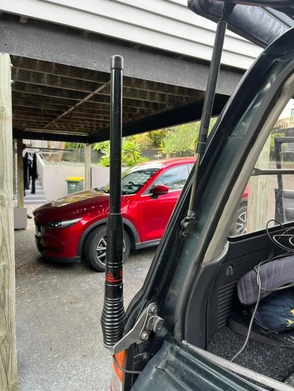 80 Series Rear Antenna Mount