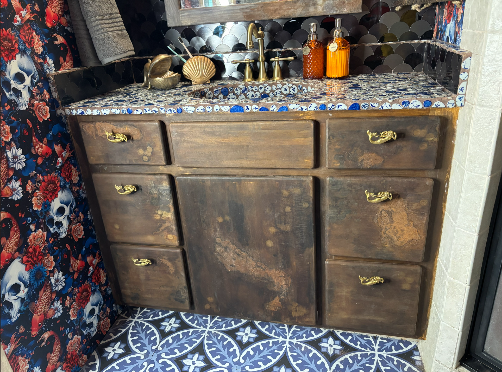 Crusty Shipwreck Wood Finish
(This only works on real wood. Price does not include stripping the existing wood furniture)
estimate for 1 average sized vanity (or equivalent): $350

