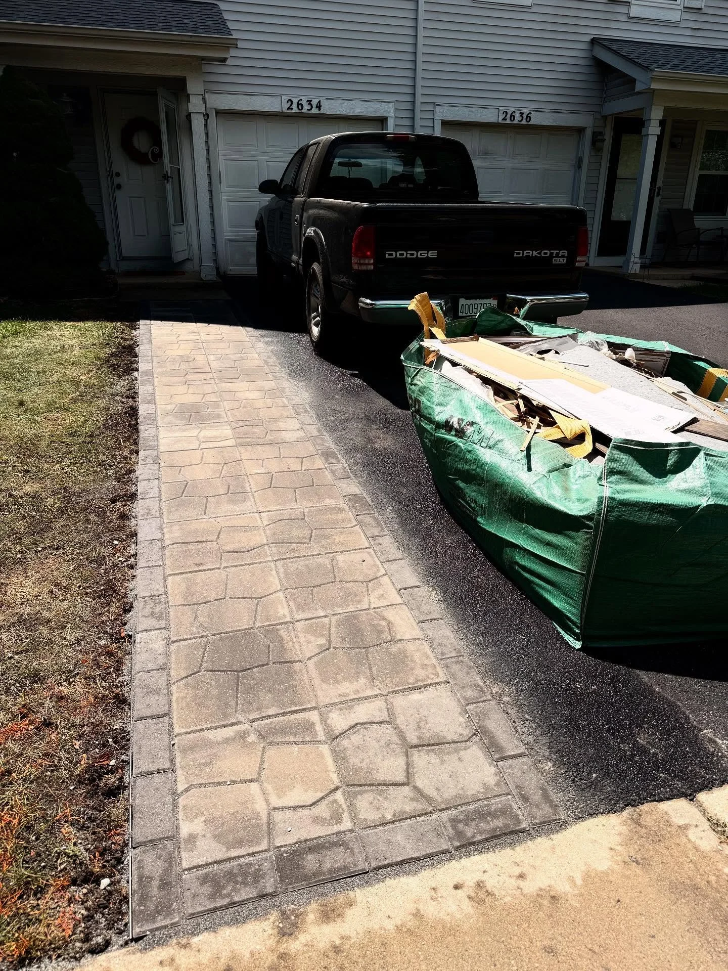 ☀️🌲 Fresh new walkway installed with precision and style! Clean lines, durable pavers, and a sleek border that elevates the curb appeal instantly. Another quality job by Lawnfather Landscape Design LLC.

📍 Joliet, IL
📞 779-364-3940
🌐 lawnfatherla