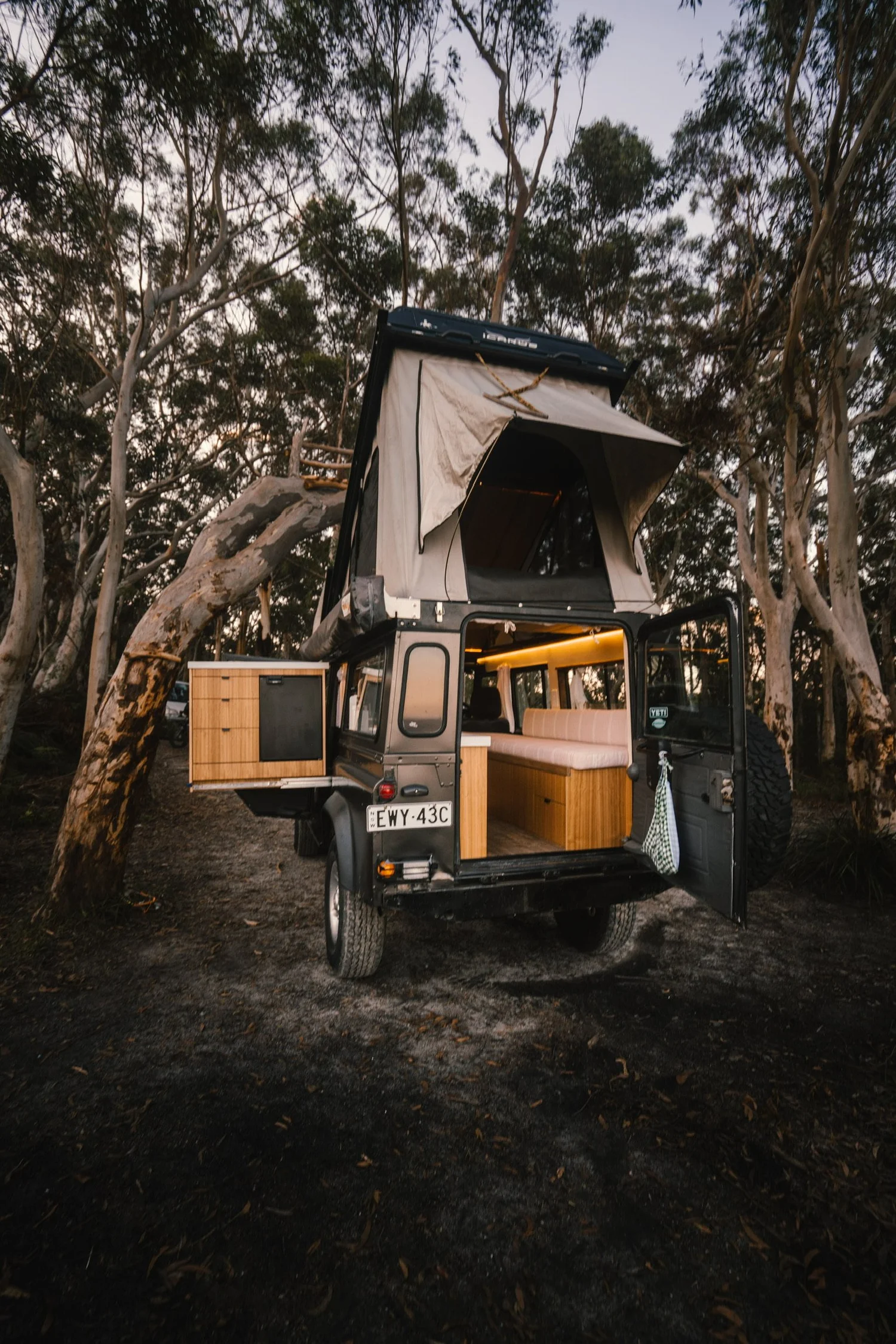 Landrover Defender | Roof Conversion | Custom Van Conversion | Savanna Vans