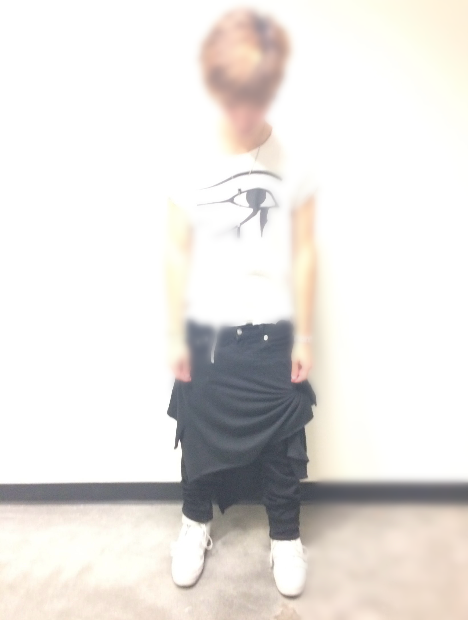 Hieroglyphs Distressed Tee + Panel Tie Denim :: (View 4)