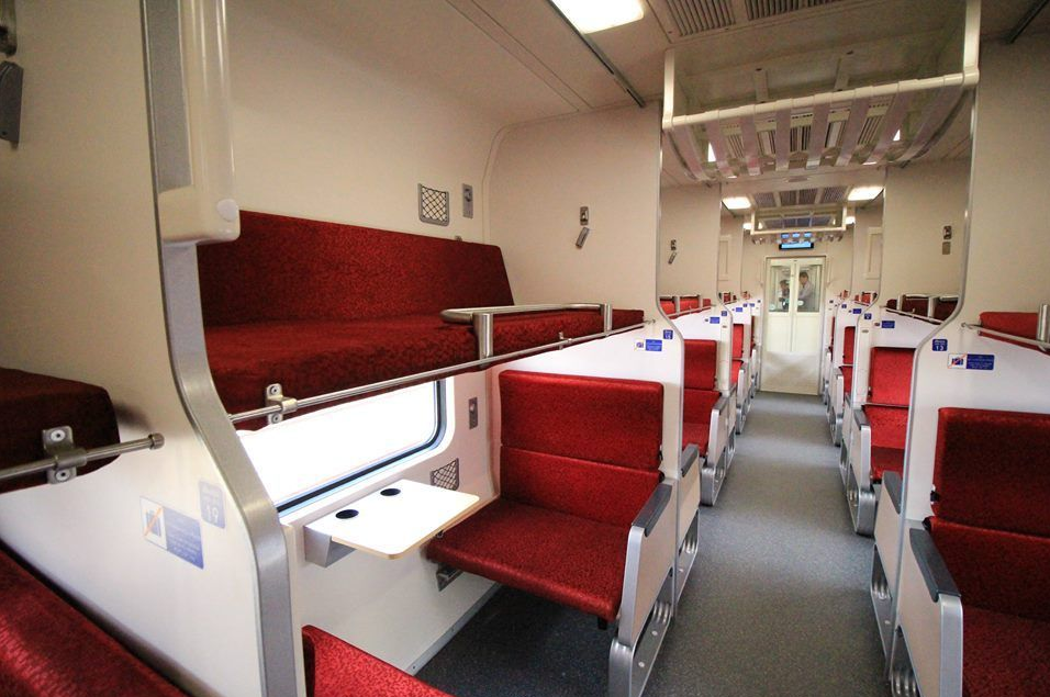 Train 2nd class sleeper with air con.png