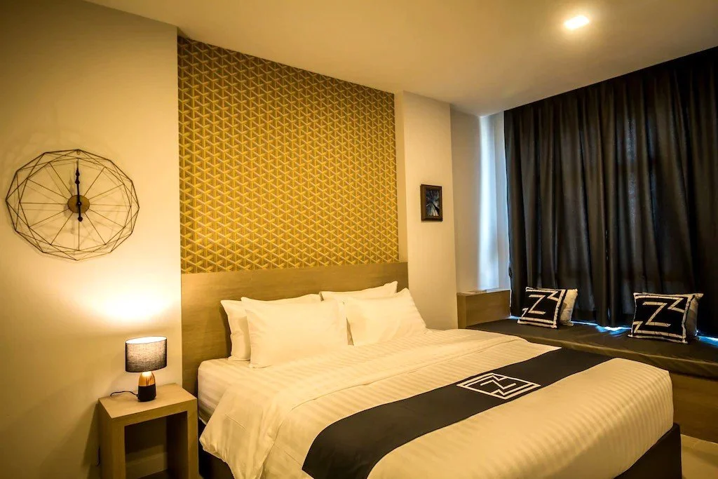 Triple Z room.jpg