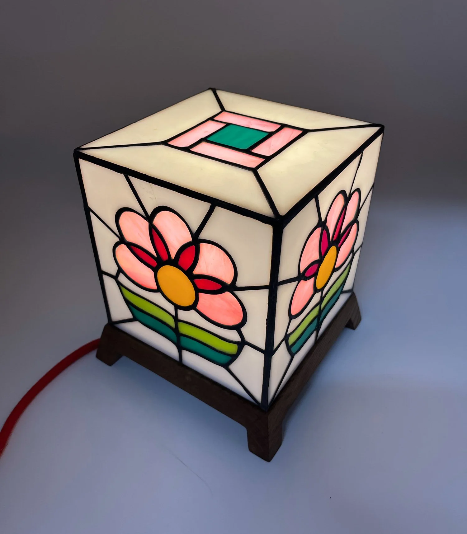 Eirlume Studio Stained Glass Lamp Pink Flower 