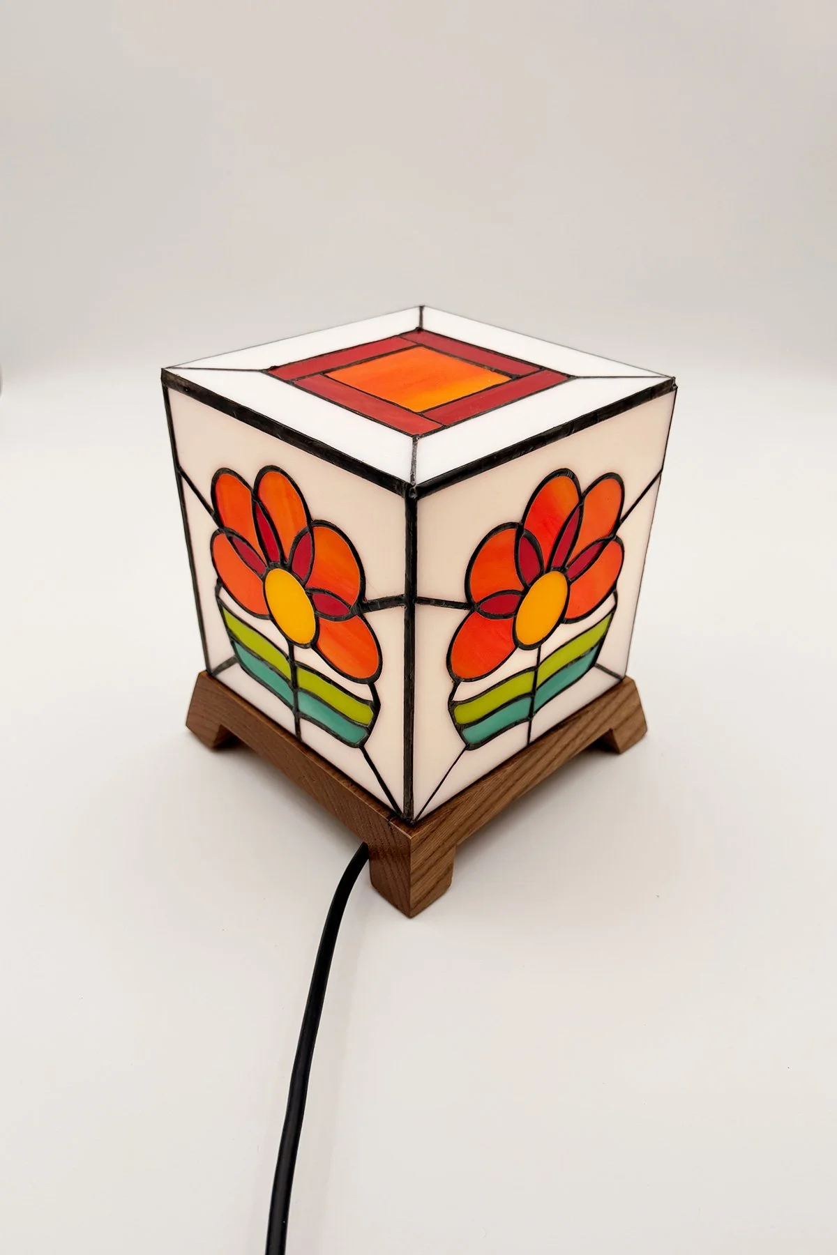 eirlume-studio-flourette-orange-1.jpg
