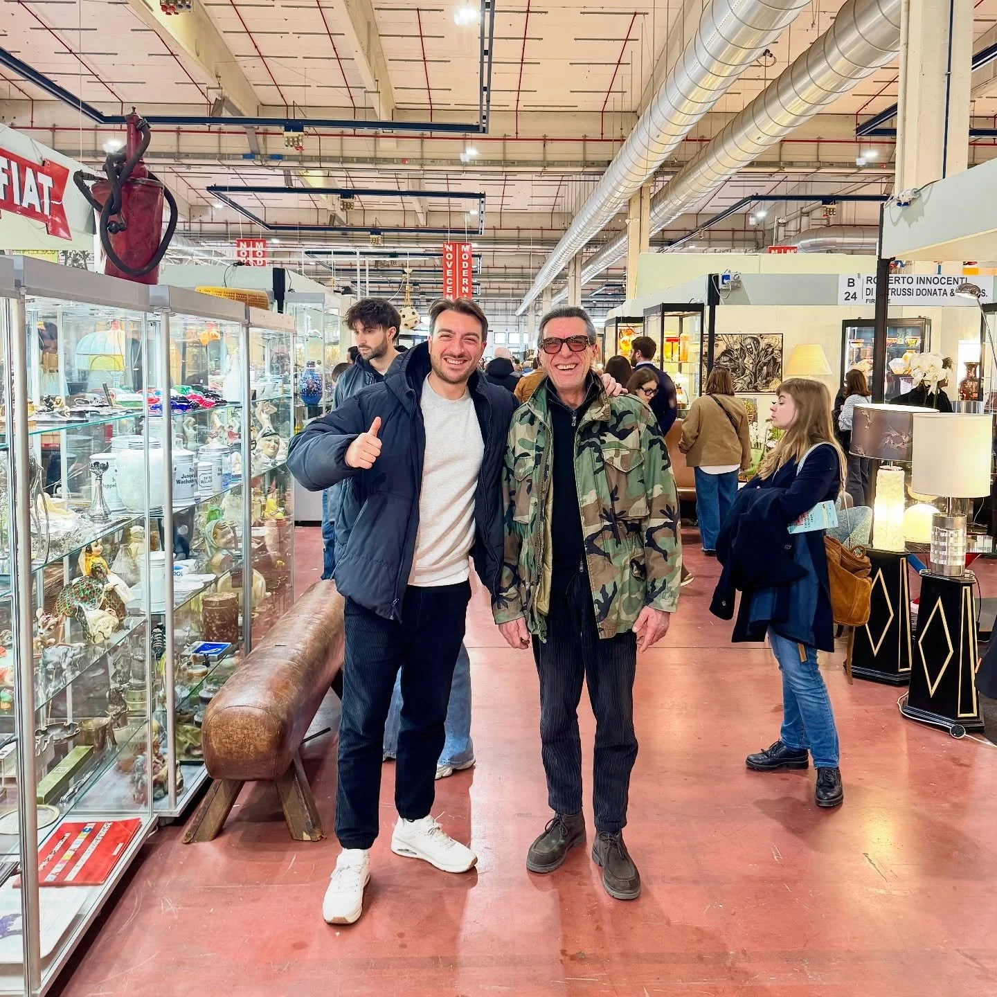 Well done! Buon @mercanteinfiera_parma a tutti! 🍀💪🏻

📍 Showroom a Quarto (Napoli)
🗓️ Appuntamenti: Lun &ndash; Sab | 10:00 &ndash; 14:00
🛋️ Catalogo nel link in bio
💌 Vuoi info o prezzi? Scrivici in privato!
🛒 Scopri di pi&ugrave;: www.empori