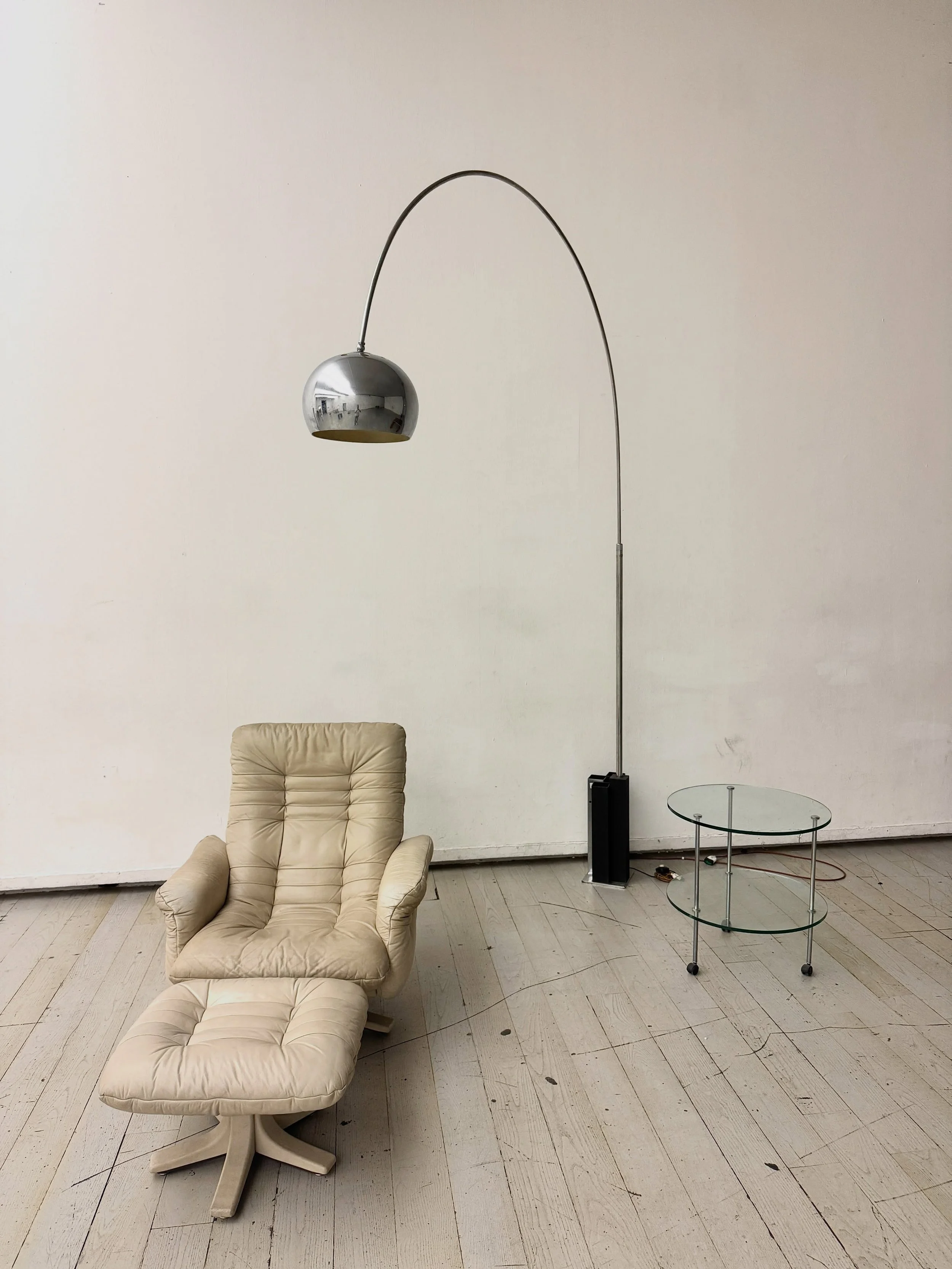 Statement pieces by @emporium_900 👈🏻

📍 Quarto (Napoli) &mdash; su appuntamento
🛋️ Collezione completa su emporium900.com
📩 DM per info

#napoli #arredamento #modernariato #italiandesign #vintageitaliano