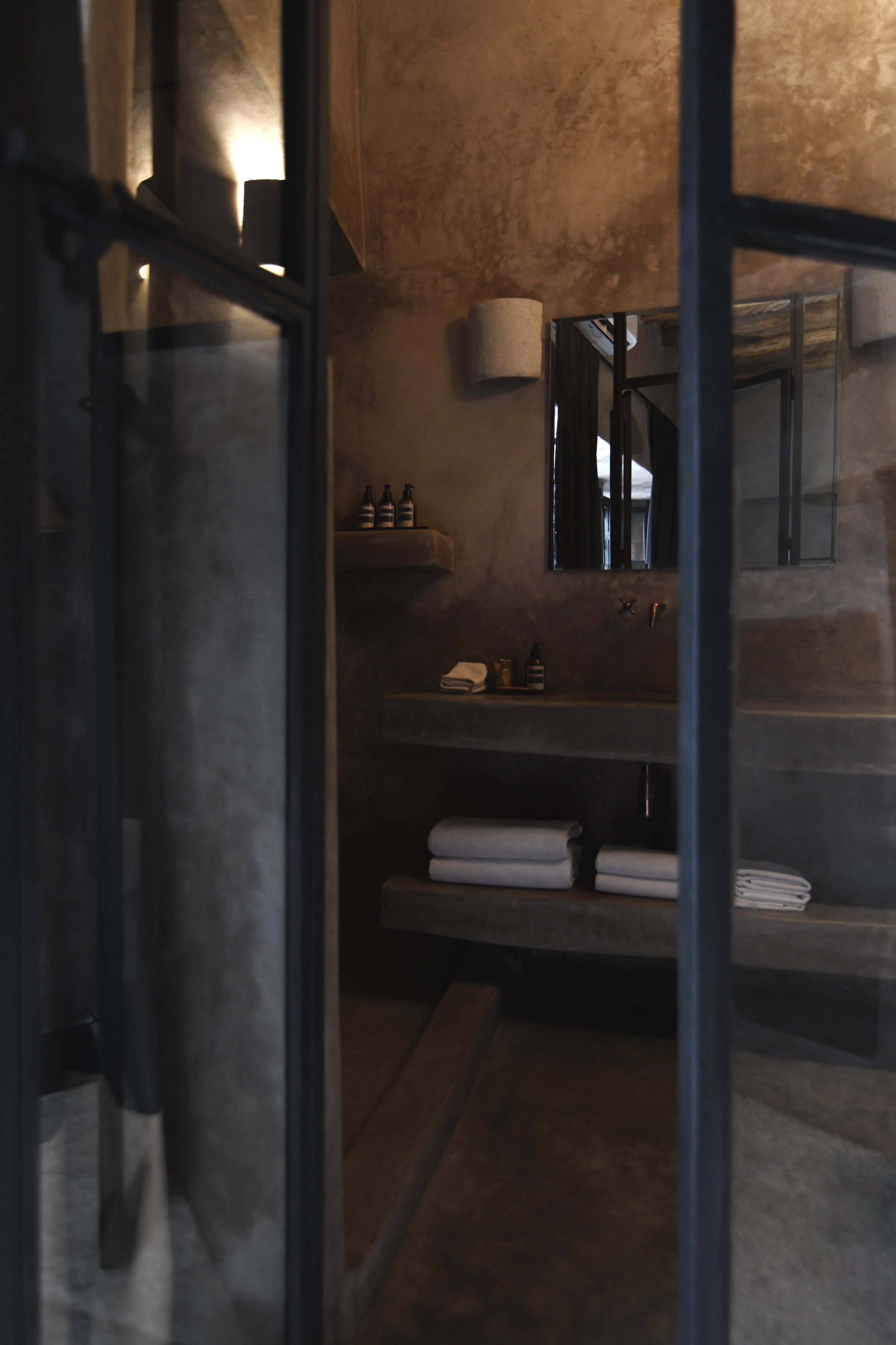 7644F4AB-D81C-4A71-99E8-BA16305ABFE9.jpg