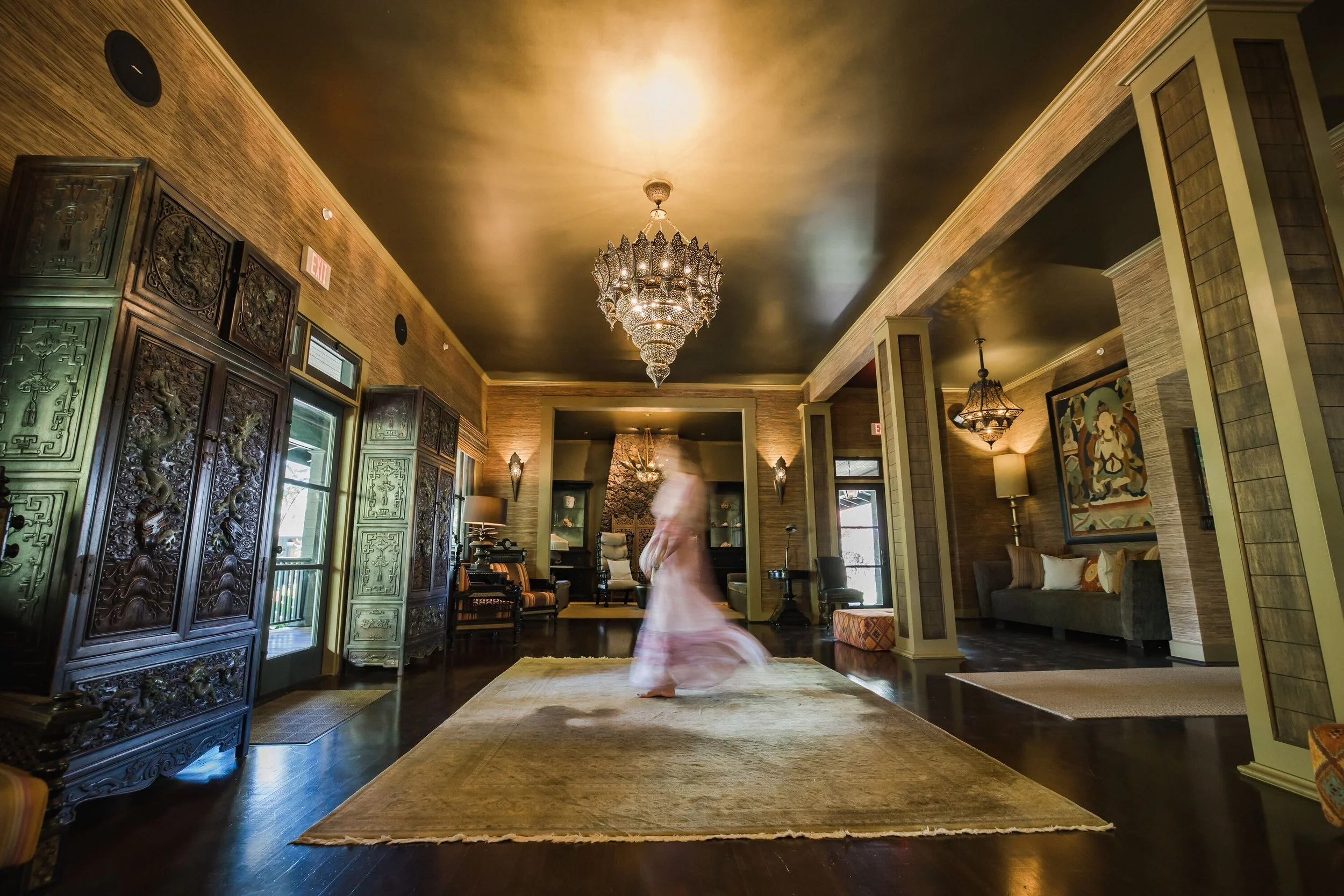 stretch-retreat-lumeria-lobby-03.jpg