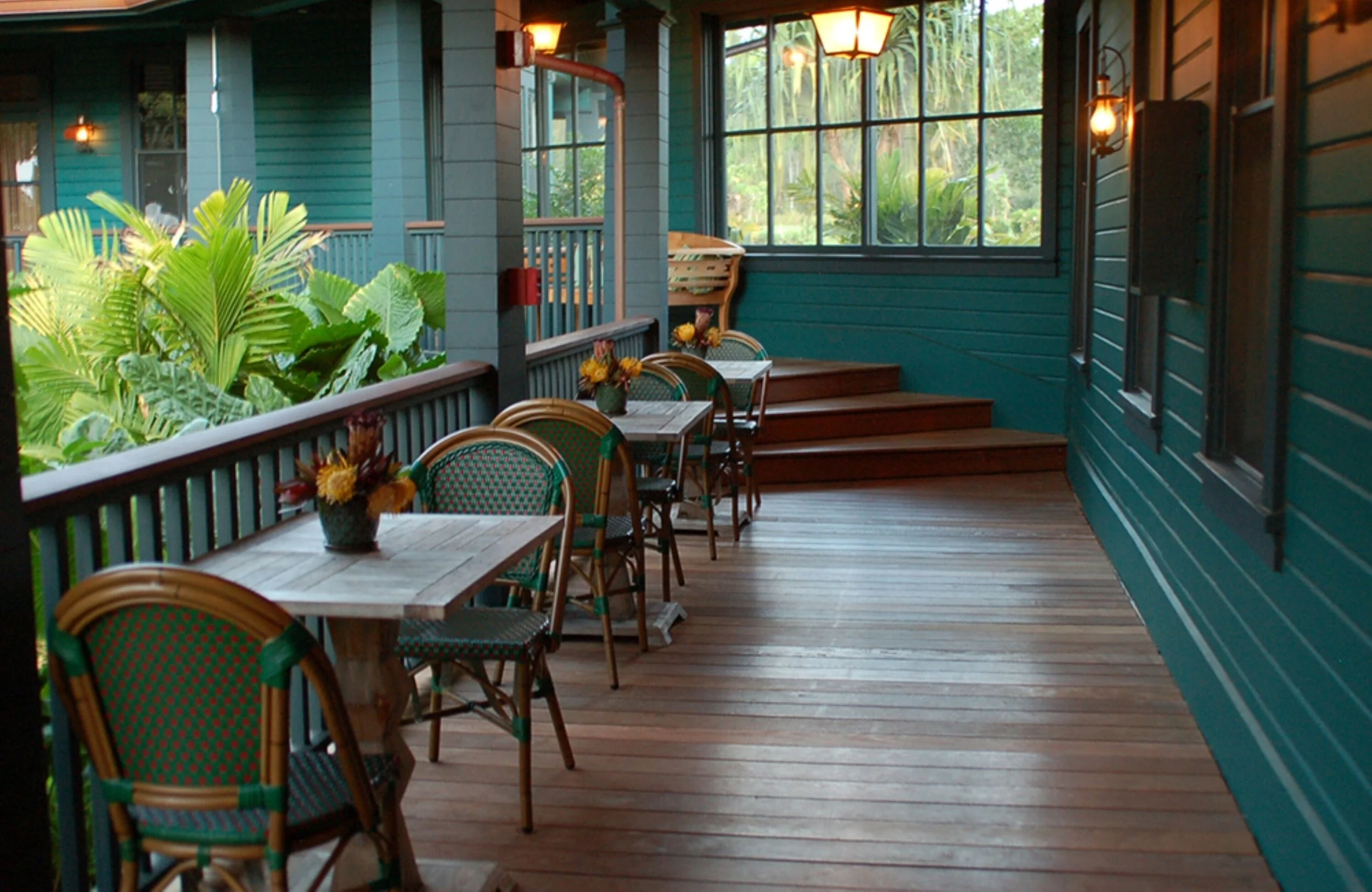 stretch-retreat-lumeria-dining-walkway.jpg
