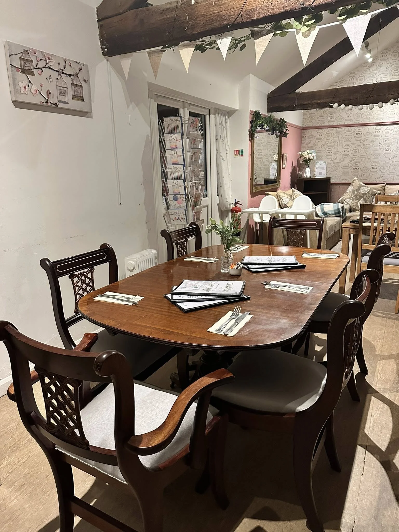 A small change that makes it easier to dine together at The Artea Room