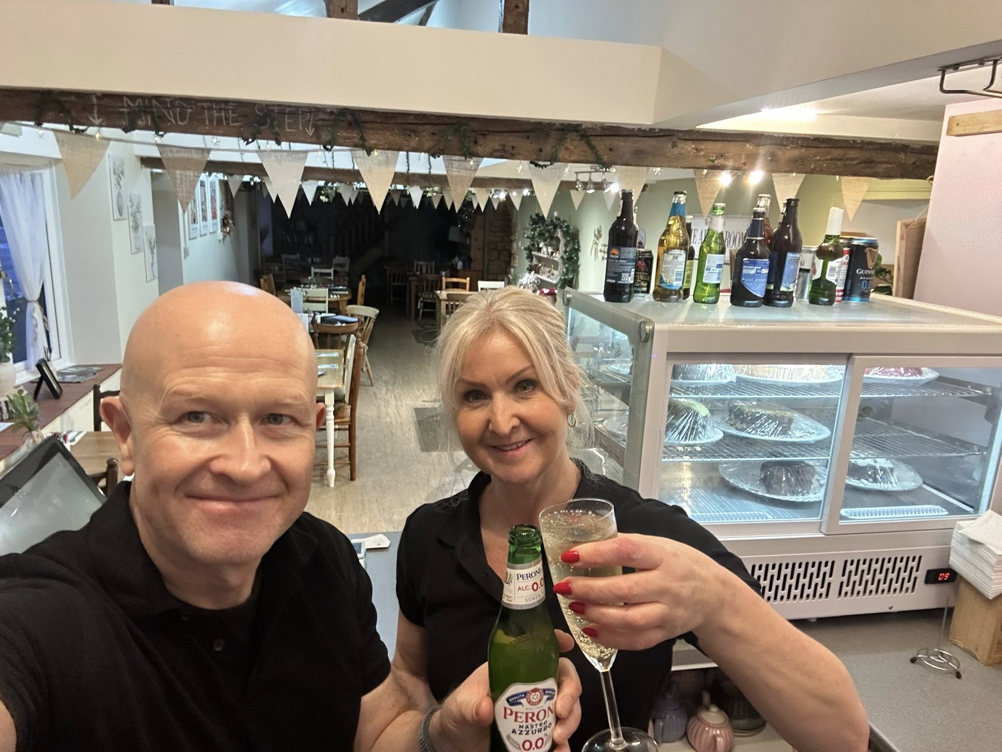 Alan and Joanne Artea.jpg