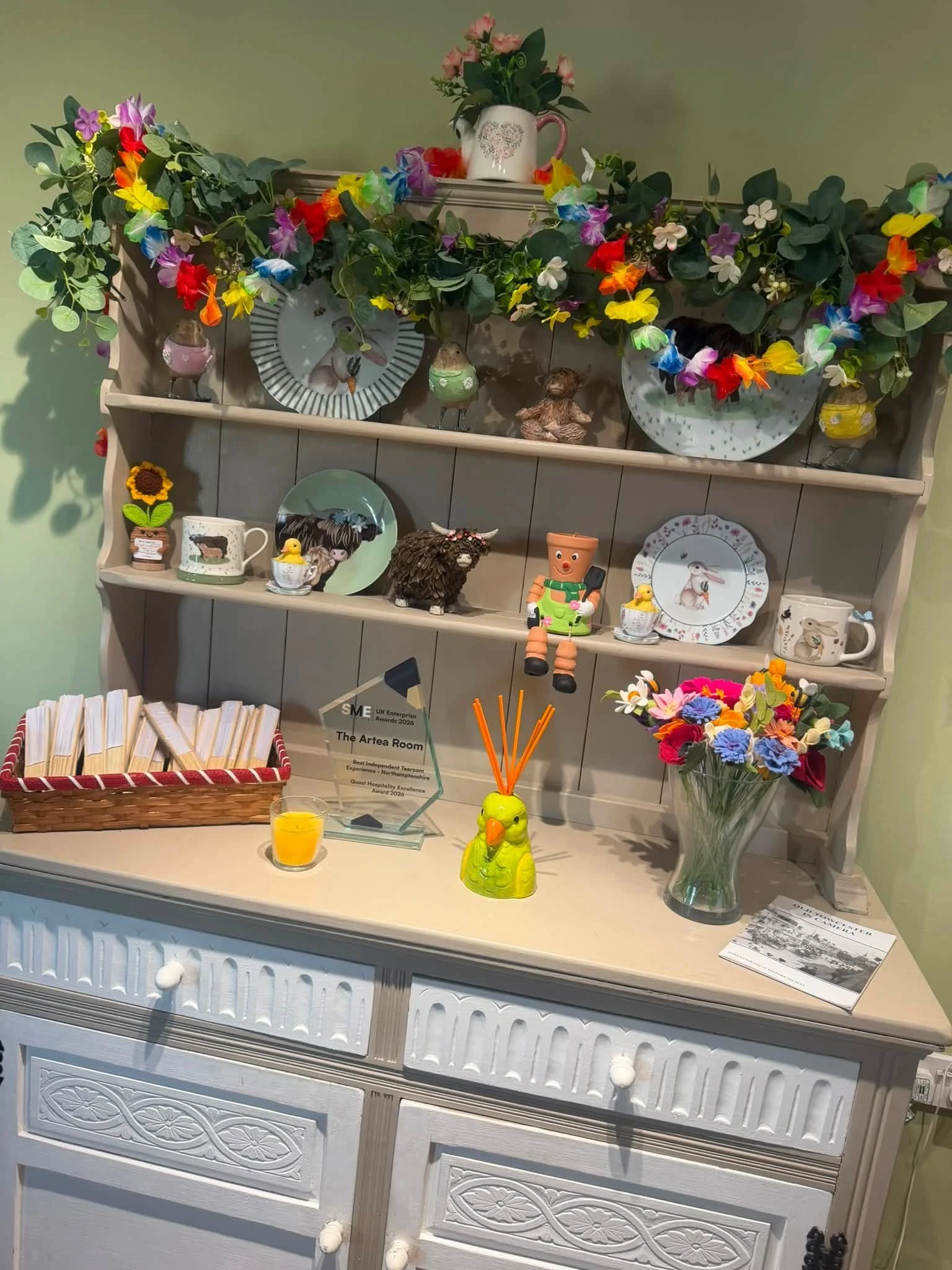 Decorations at The Artea Room.jpg