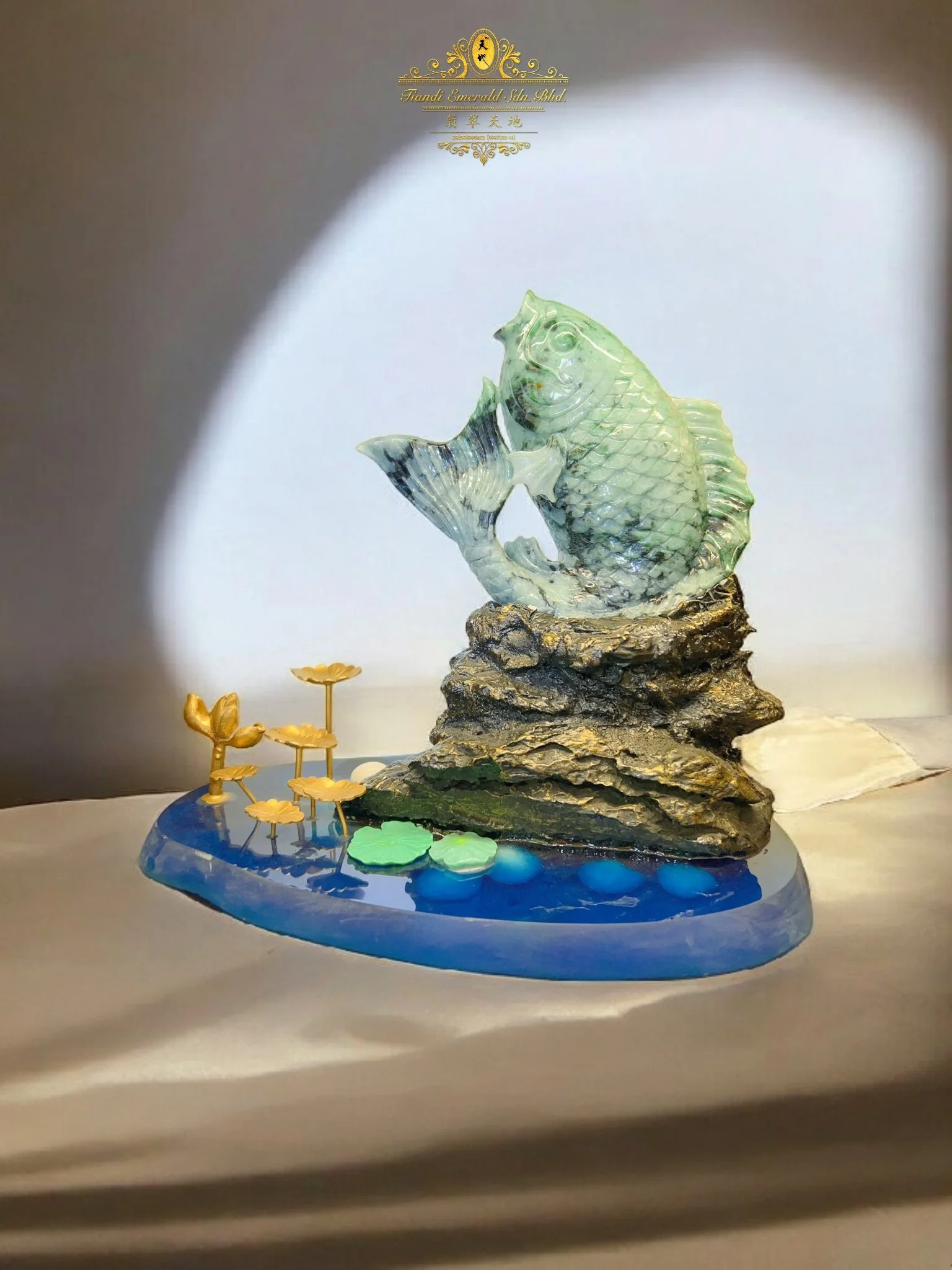 鱼跃龙门