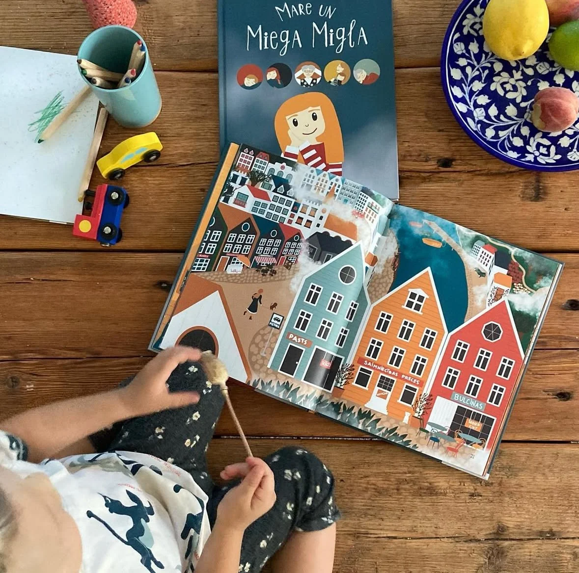 Grietas Baulas ilustrācijas