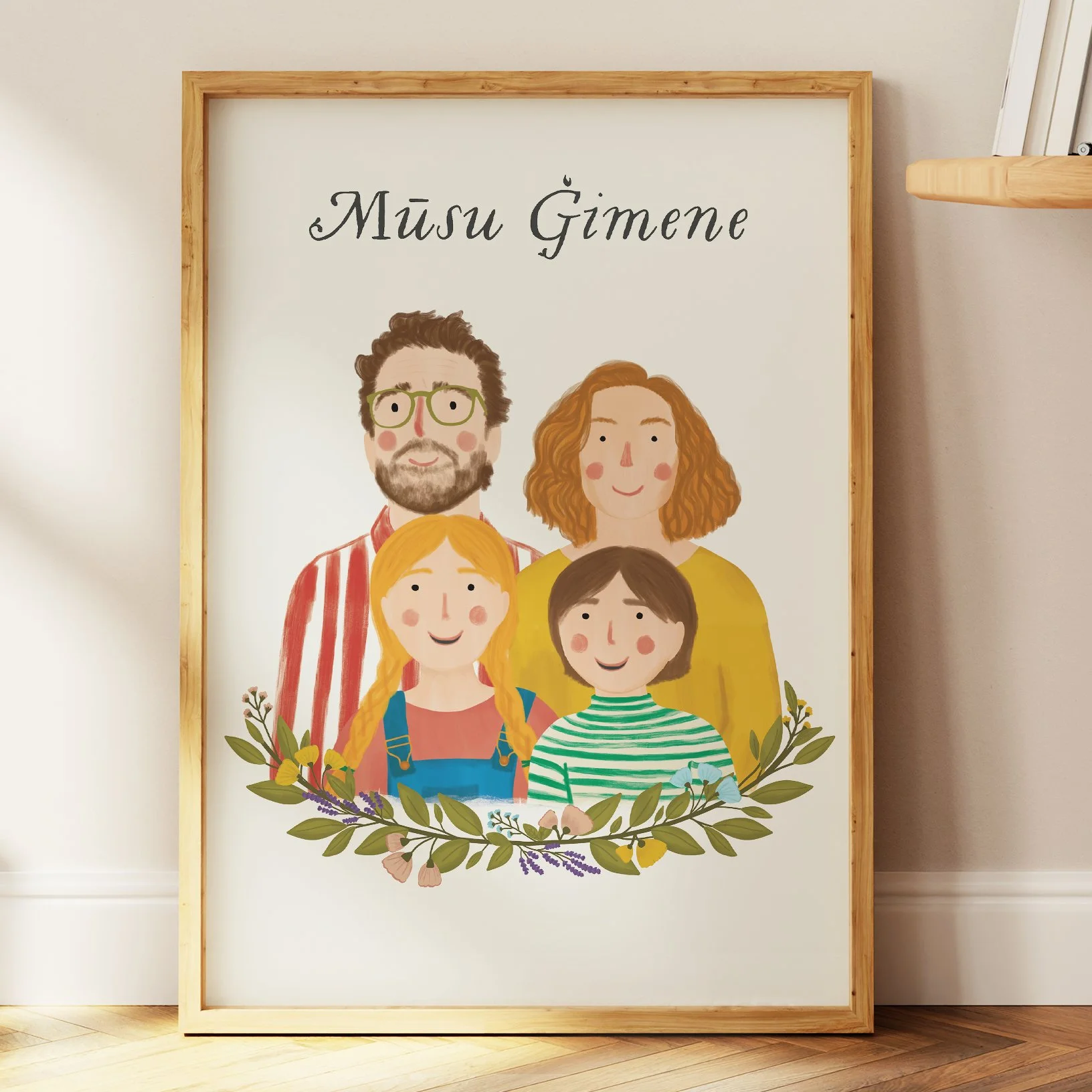 Grieta Baula Personalizēts ģimenes portrets ar četriem cilvēkiem, zīmēts ar siltām krāsām un mīļu stilu. Ideāla dāvana ģimenes svētkiem