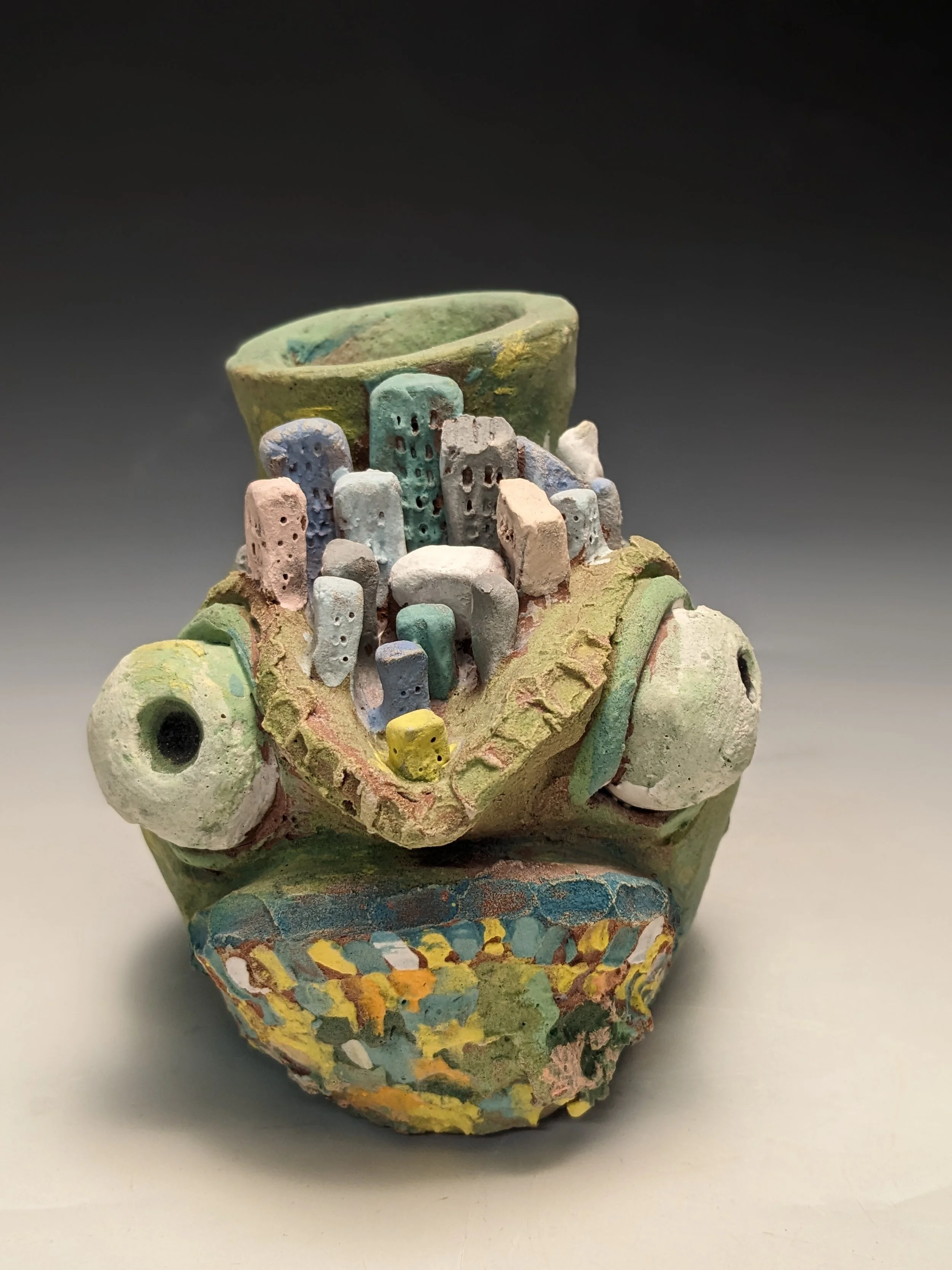 AMPHIBIAN CITY #1
2024
earthen ware
