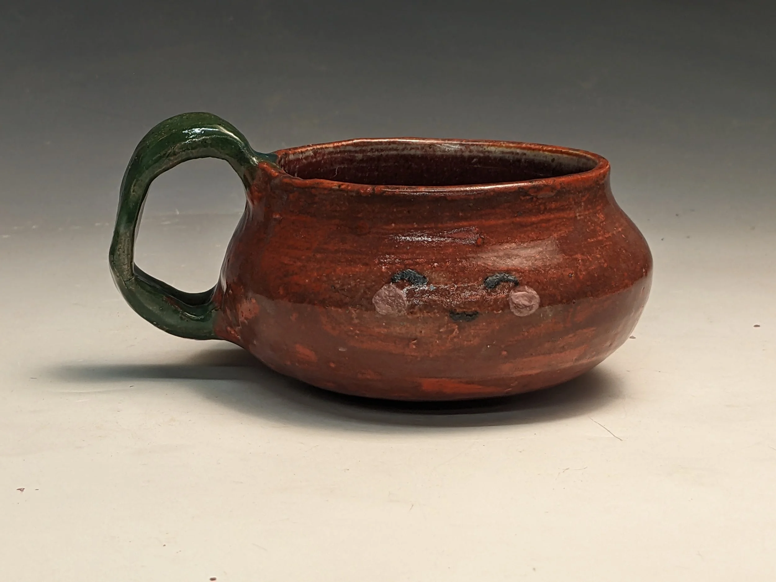 TOMATO MUG
2025
stoneware