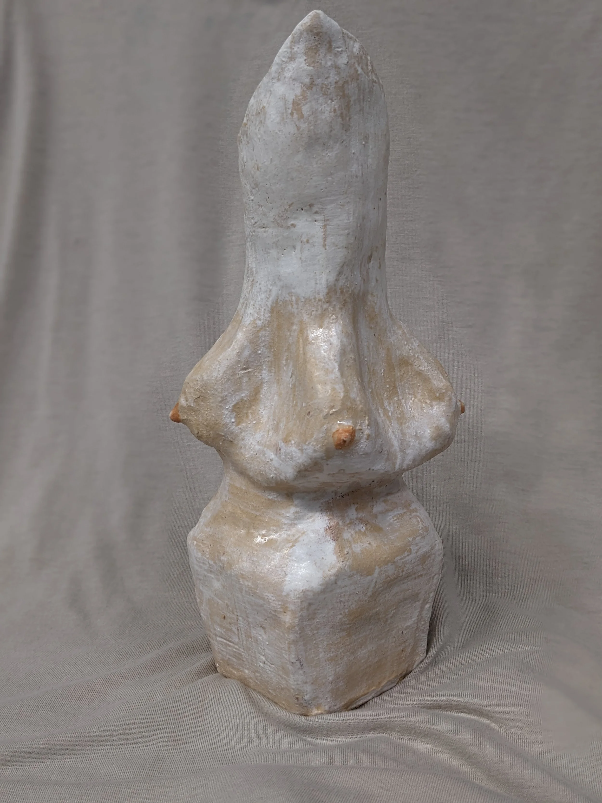 BOOB PINCH POT
2023
stoneware