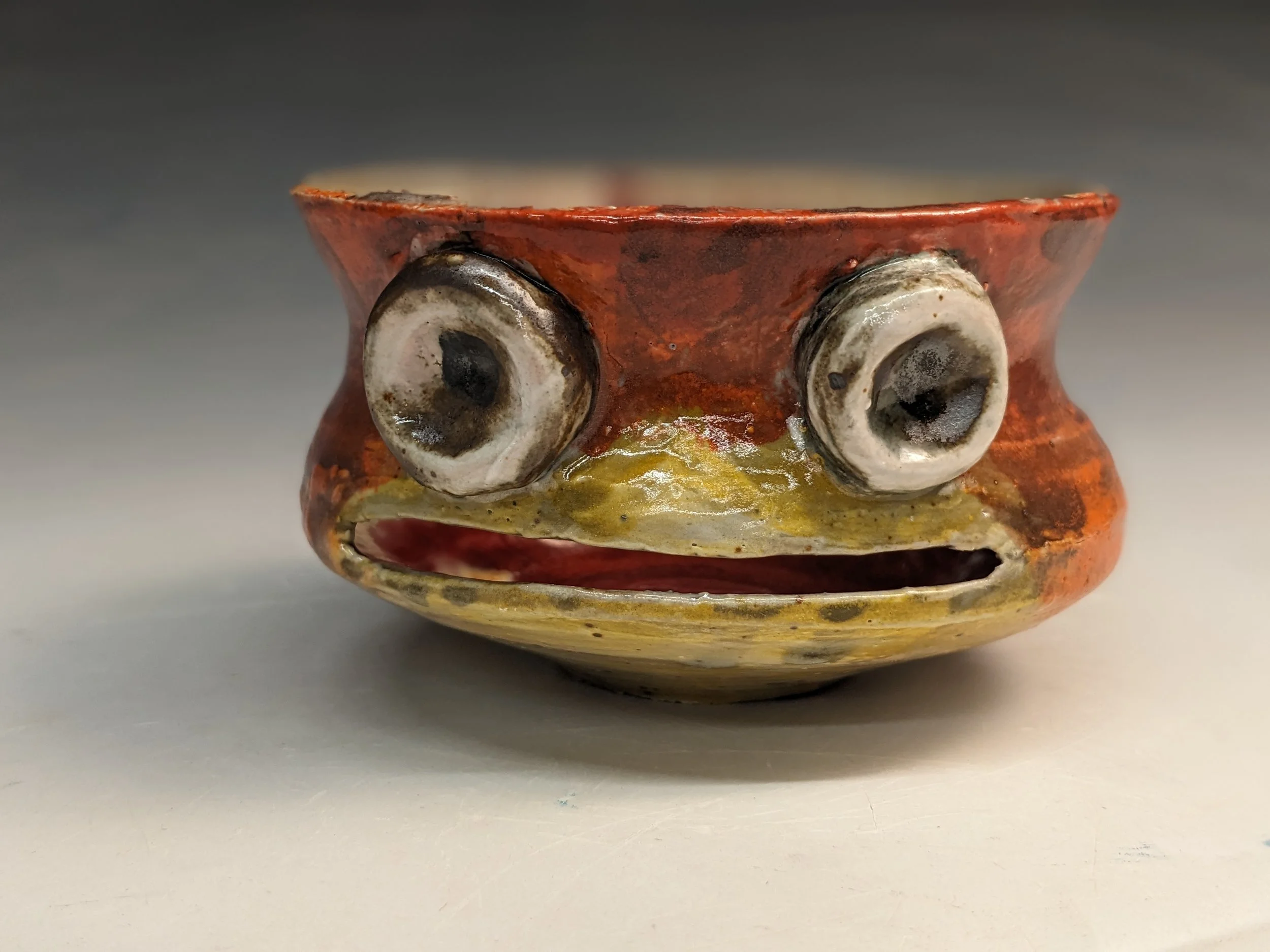 CALCIFER VIBES CARD DESPENSER
2025
stoneware