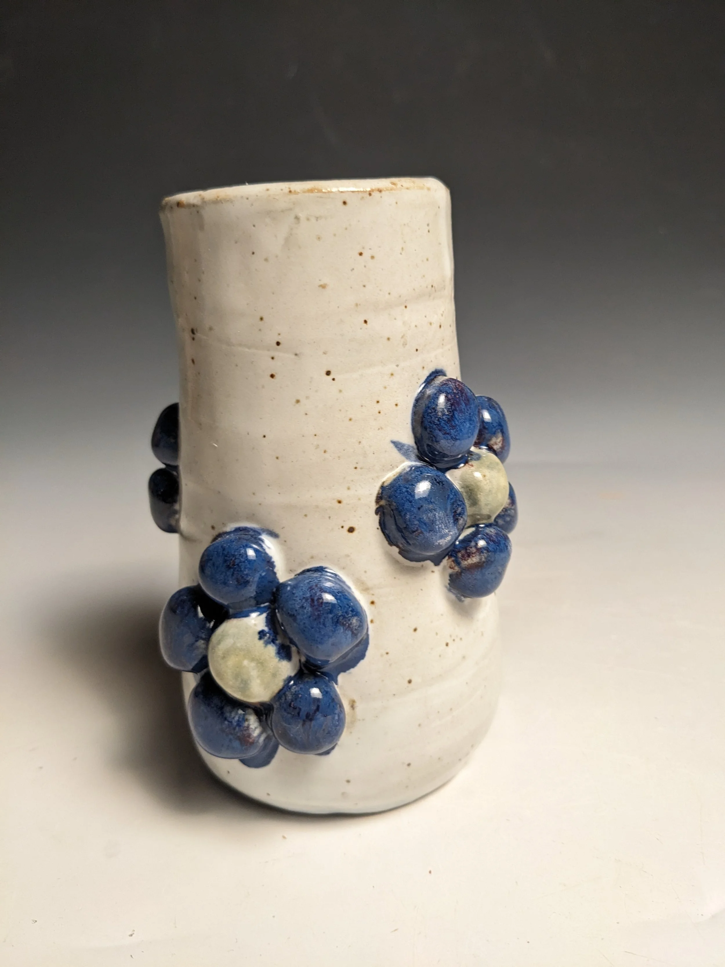 FLOWER CYLINDER
2024
stoneware