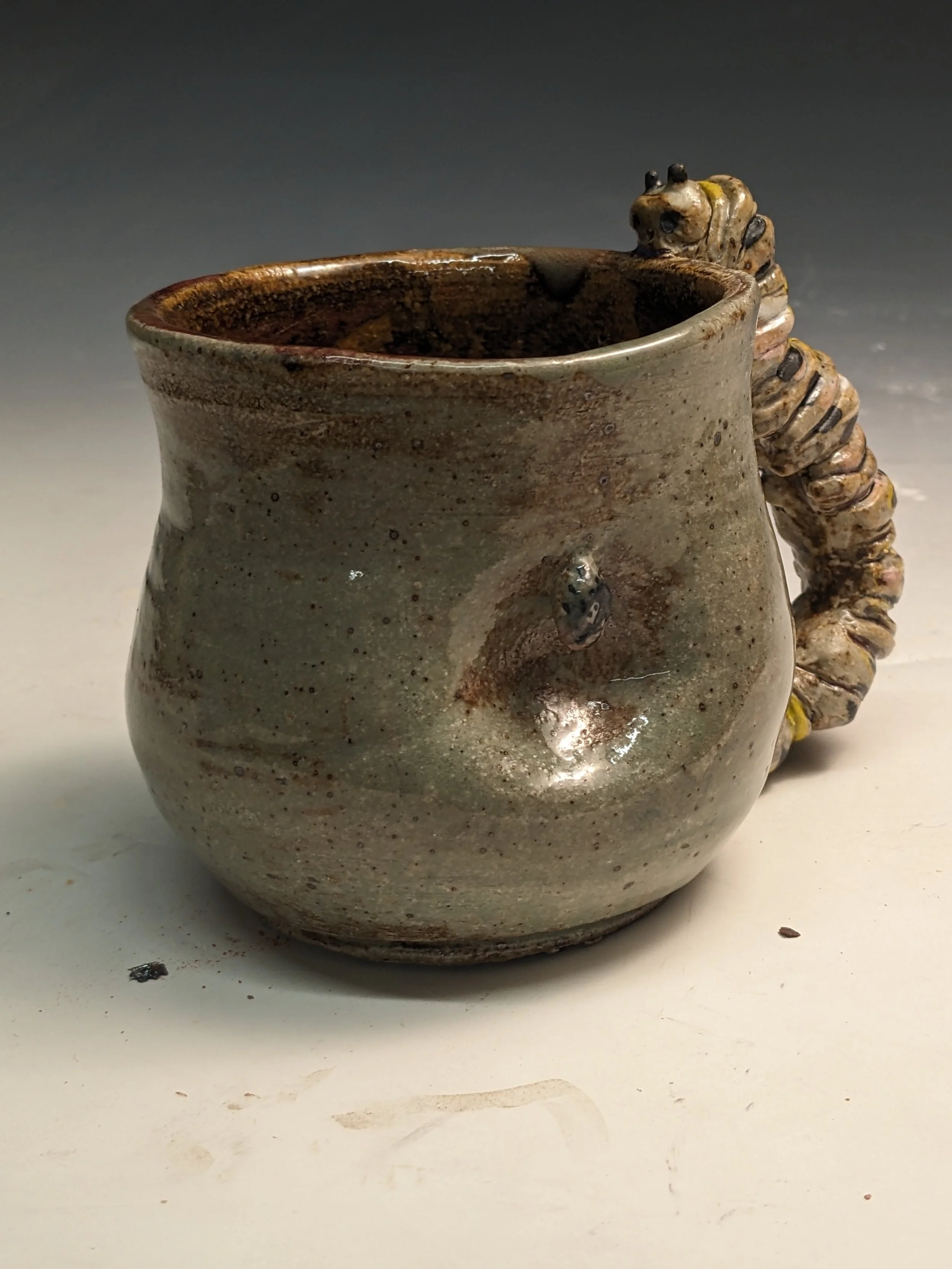 CATERPILLAR MUG #1
2025
stoneware