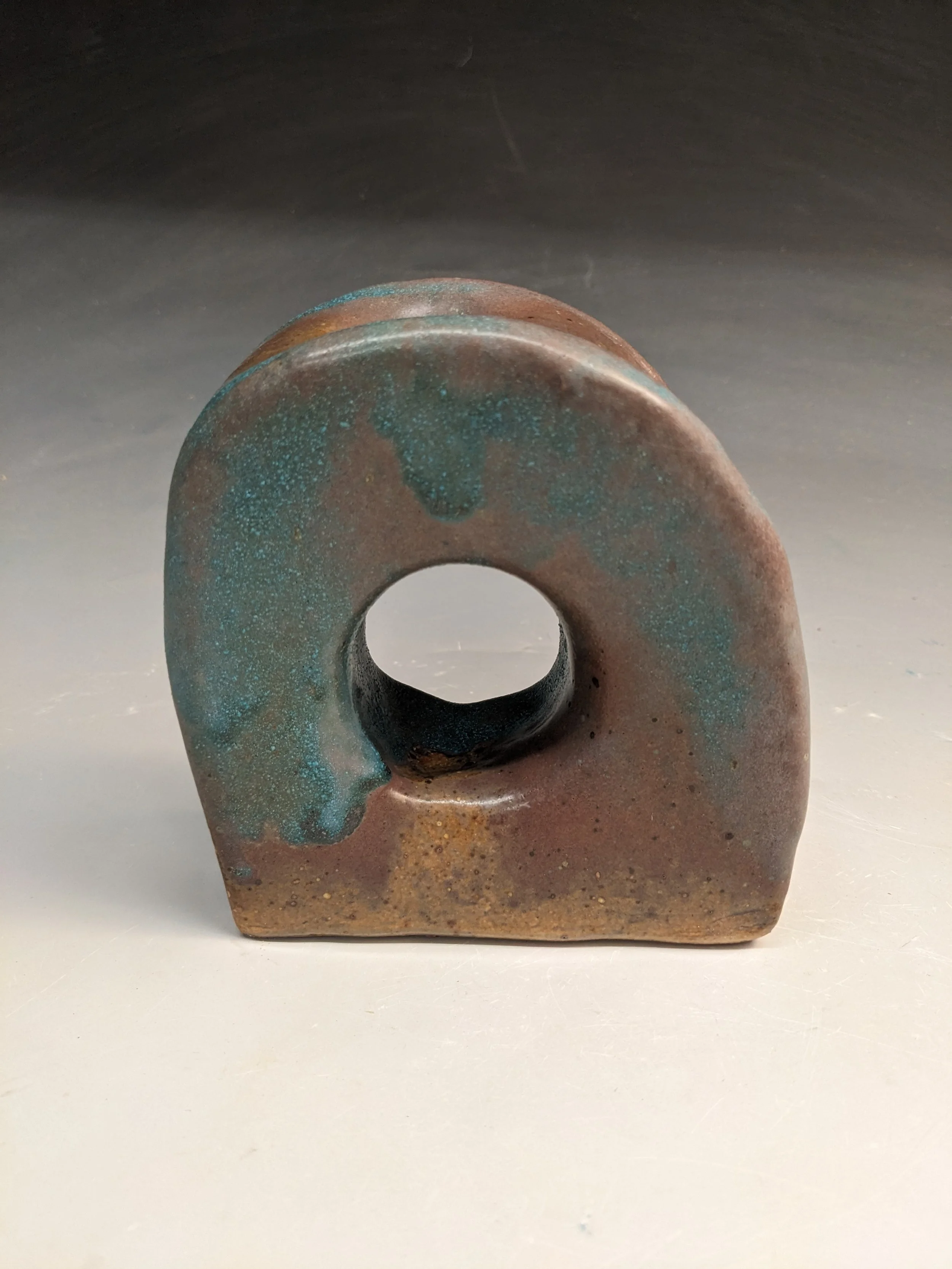 BOOK END
2025
stoneware