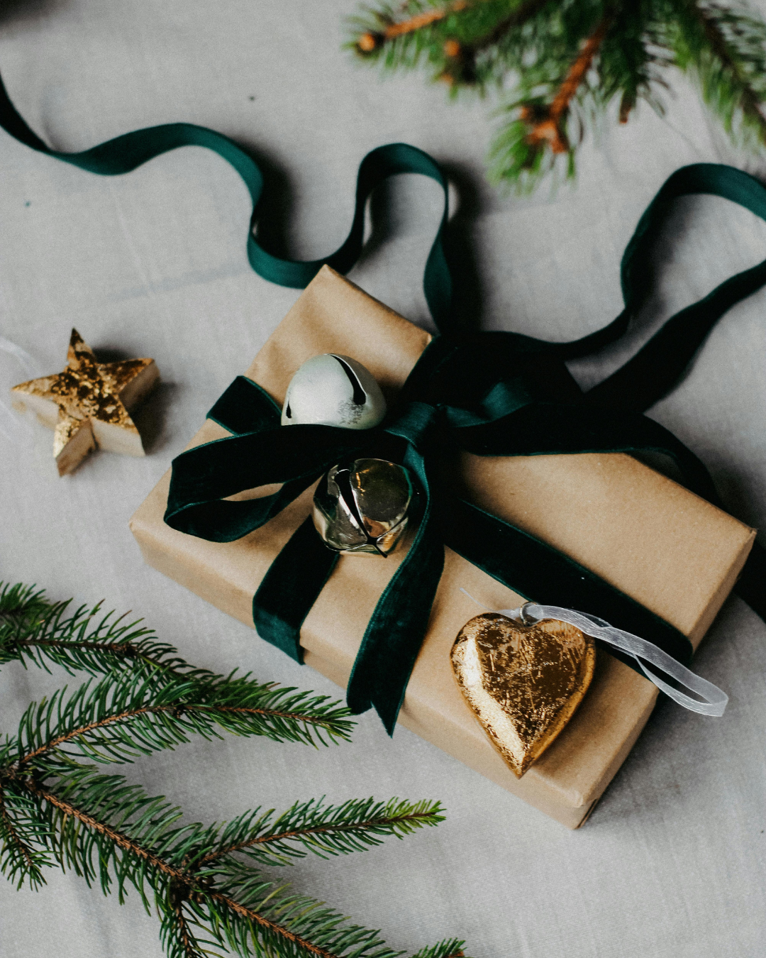 Christmas Reads for Adults: Classics, New Gems, and a Bit of Modern Romance