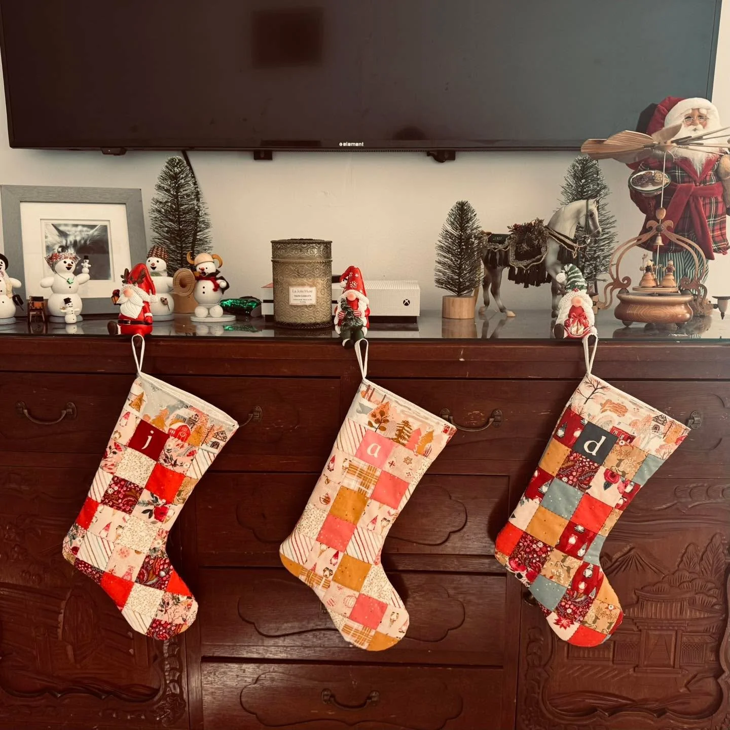 I made stockings for the first time!  This was a fun quick project.  I hand quilted each side before sewing them together with a lining.  Can&rsquo;t wait to fill them up Christmas Eve!
#artgalleryfabrics #christmas2025 #stockings #family