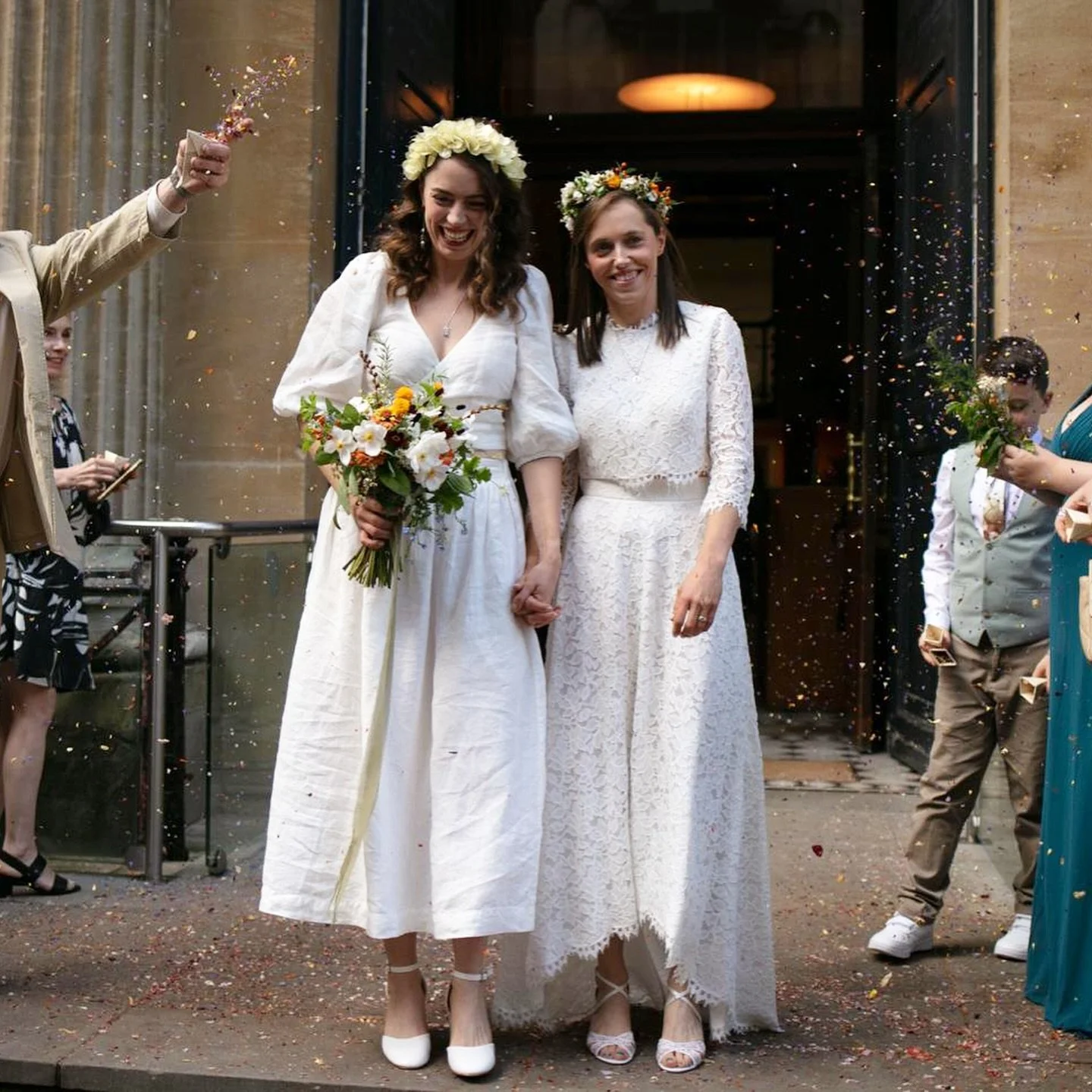 Just got the professional photos back from the wedding of some gorgeous friends in late September last year 🧡 (popped a few personal pics on the end!)
A&amp;E asked for a bridal bouquet and a matching flower crown.
Some early autumn favs in here inc