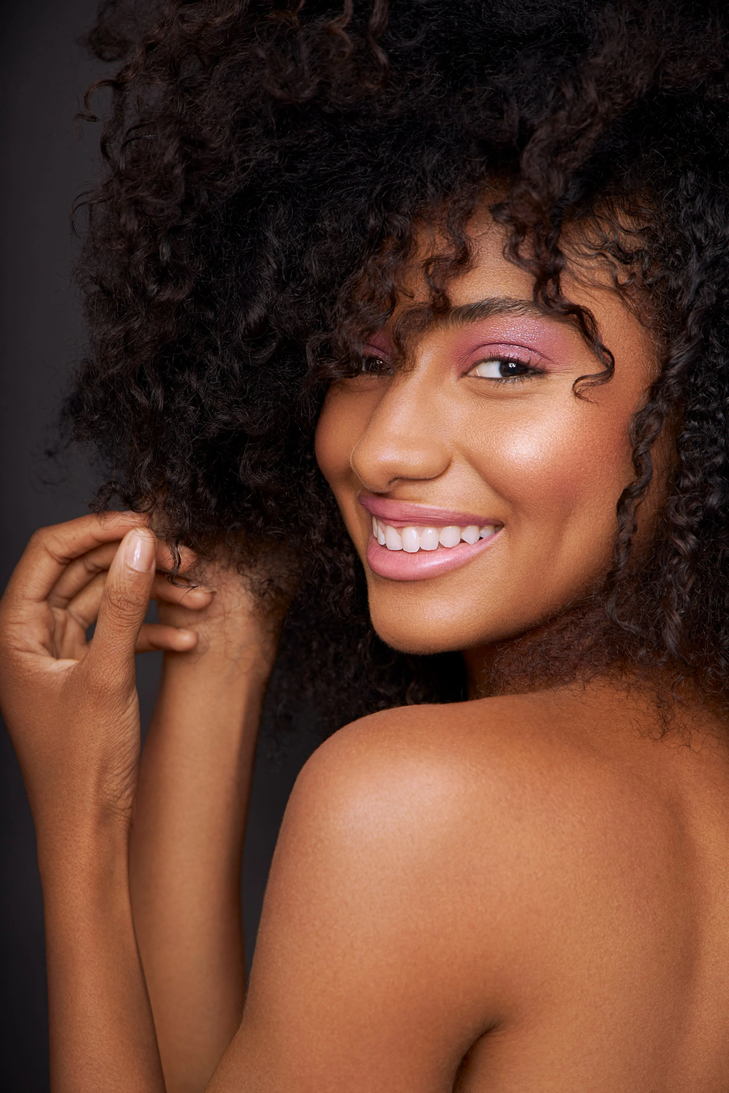 Chasteen Beauty Round 10093.jpg