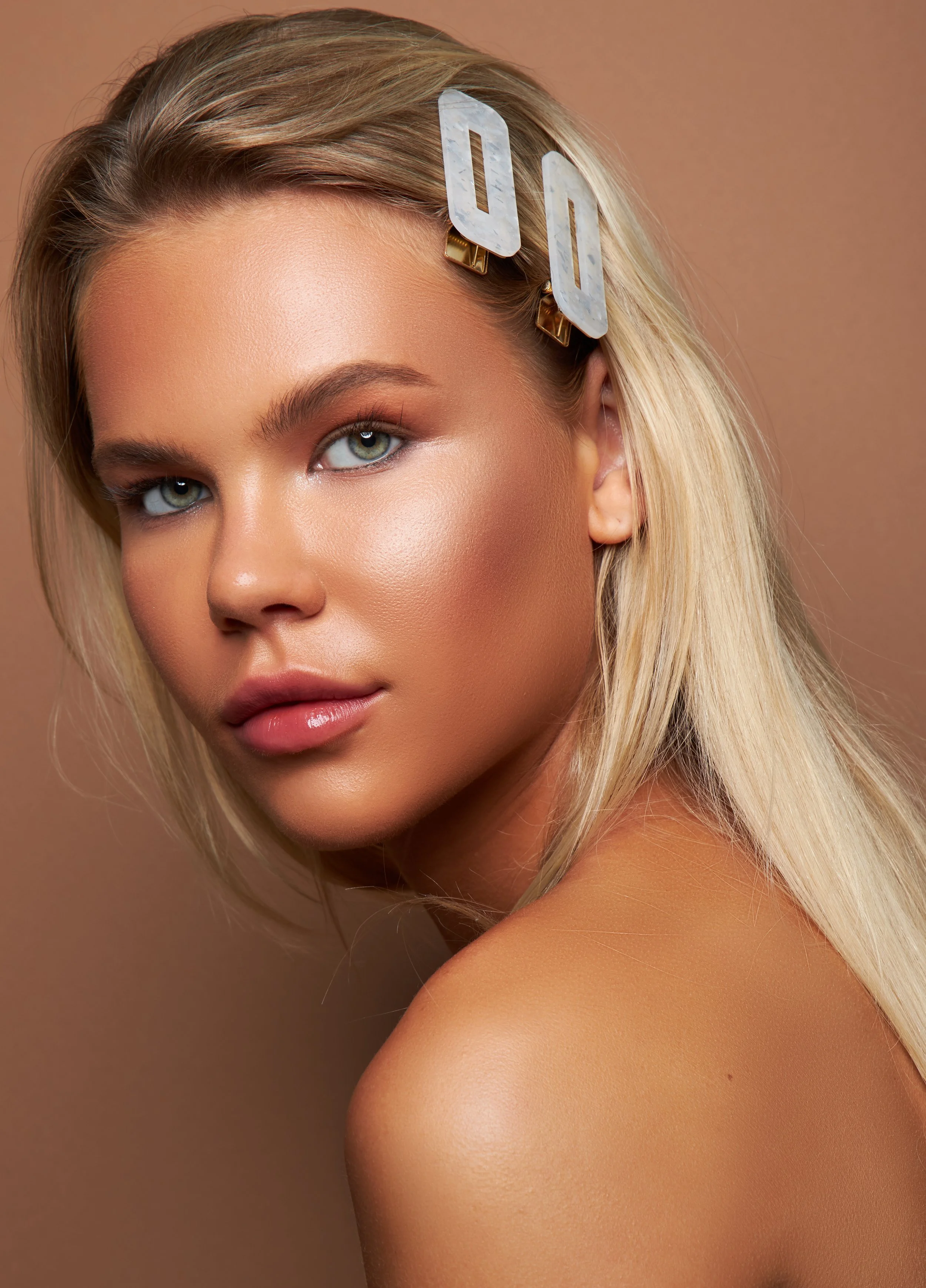 Nastasya Beauty Round 10409.jpg