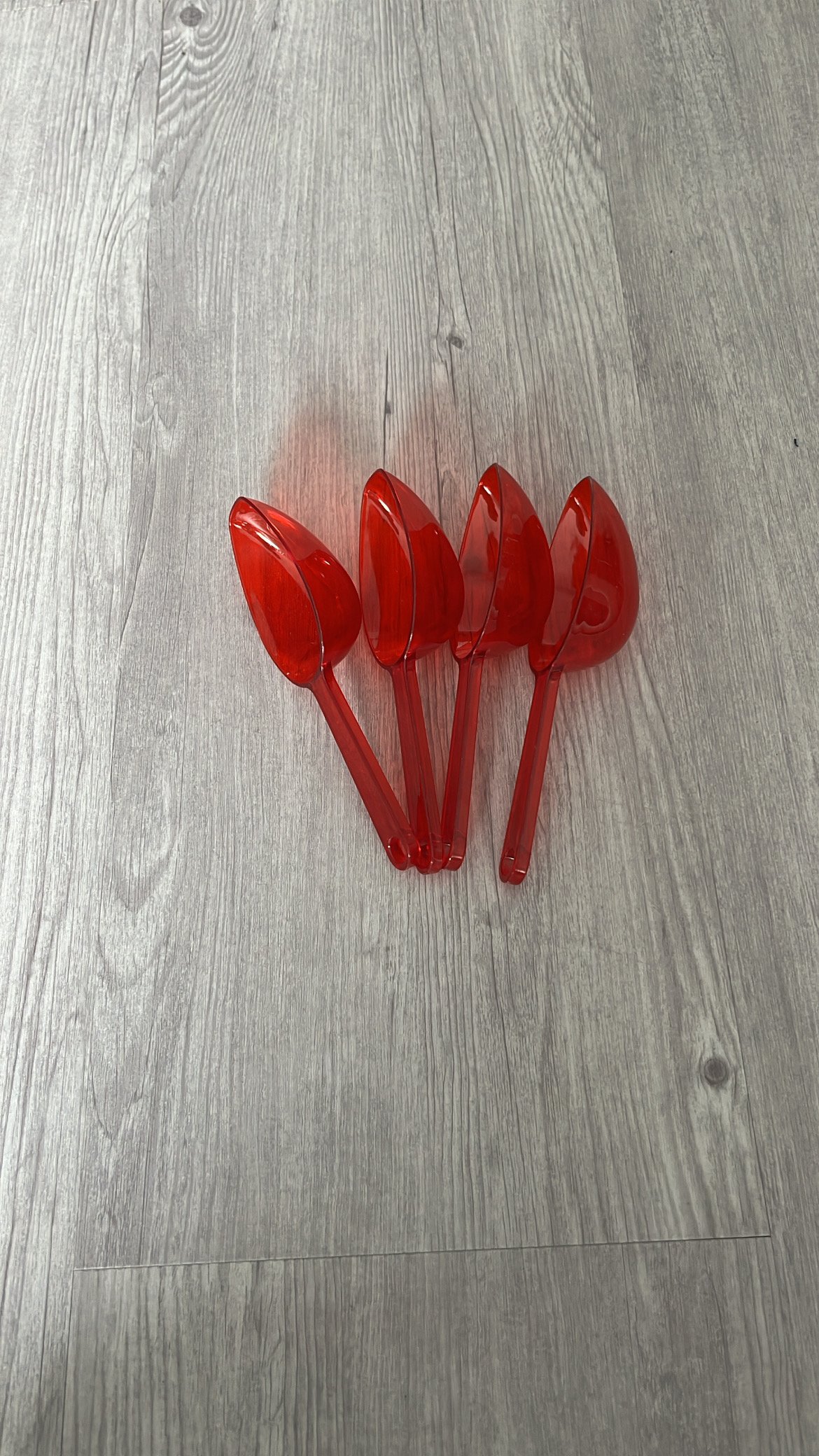 Schaufeln Rot